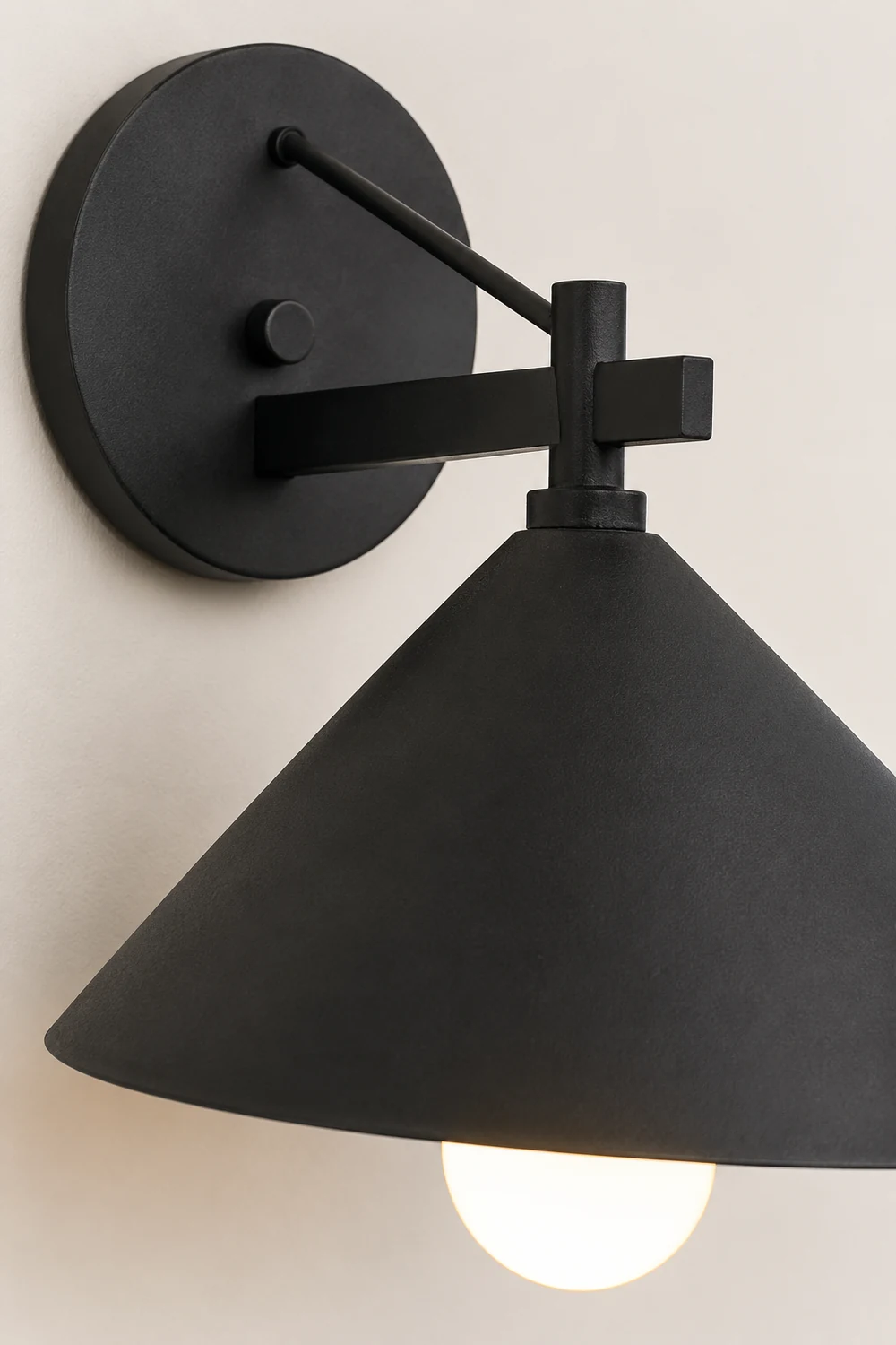 Conical Simple Waterproof Retro American-style Outdoor Wall Sconce Lighting - Lumpaz