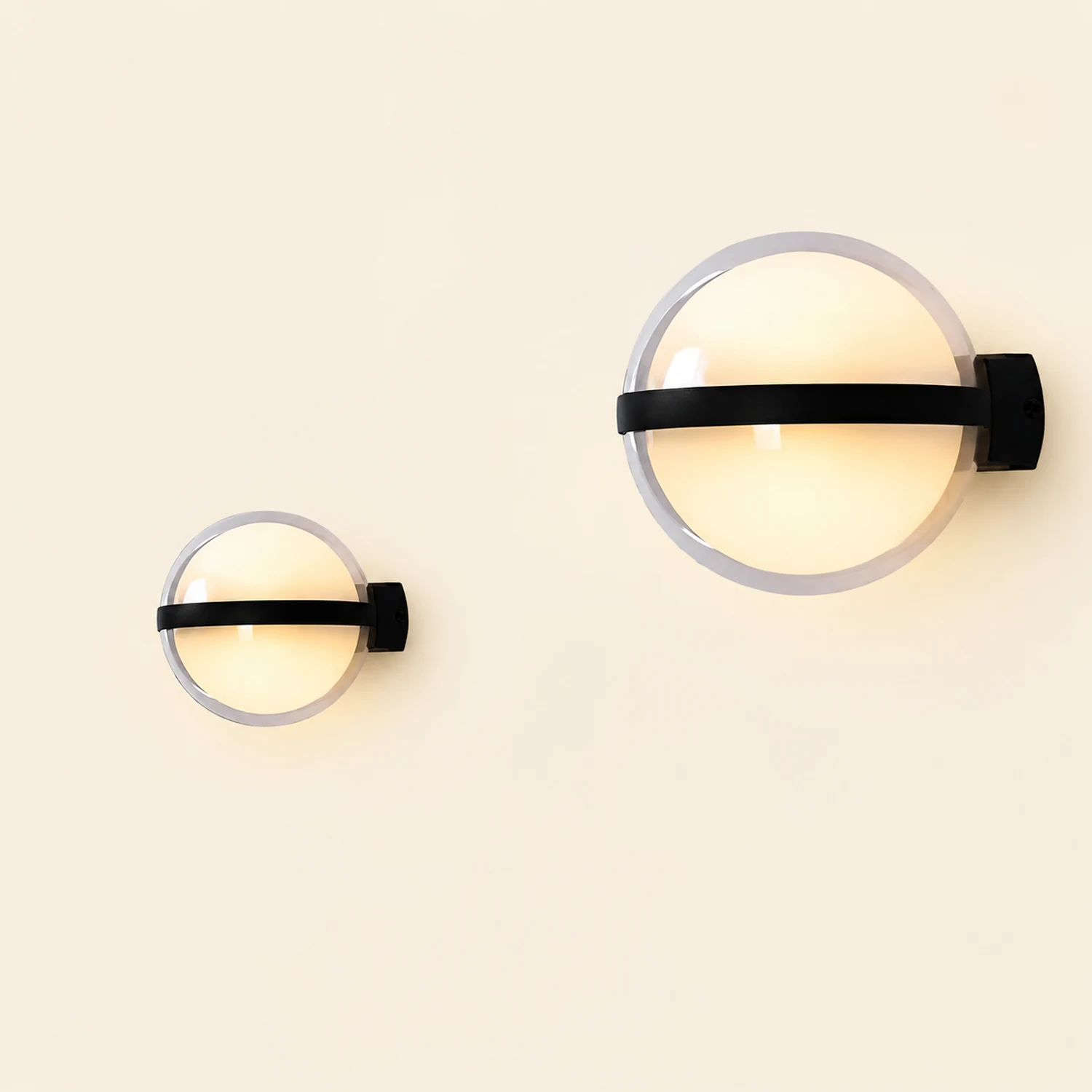 Creative Round Up and Down Light LED Waterproof Outdoor Wall Lamp - Lumpaz
