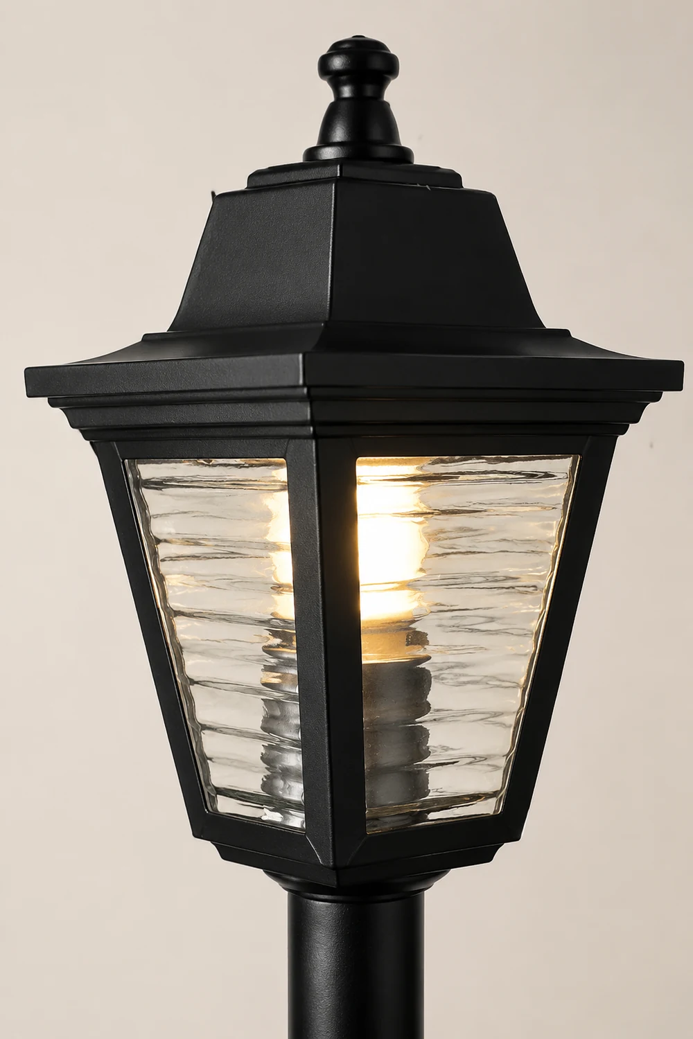 Classic European-style Waterproof Landscape Light for Outdoor Villa Garden - Lumpaz