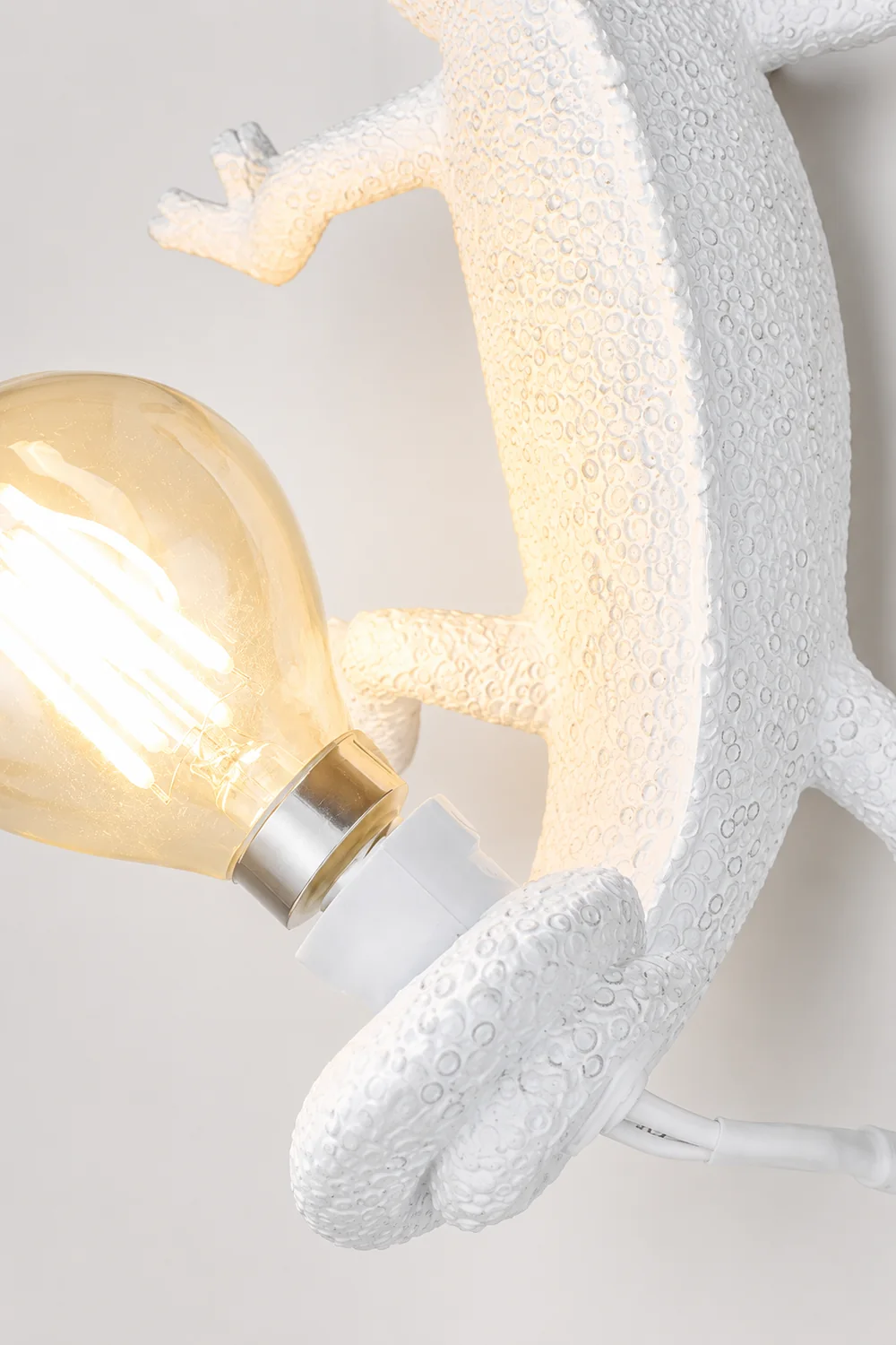 Chameleon Wall Lamp - Lumpaz