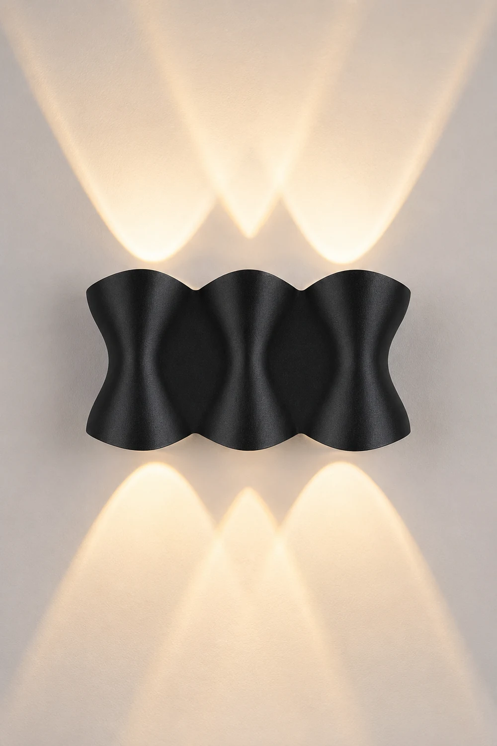 Creative LED Up and Down Lights Waterproof Modern Outdoor Wall Lamp - Lumpaz