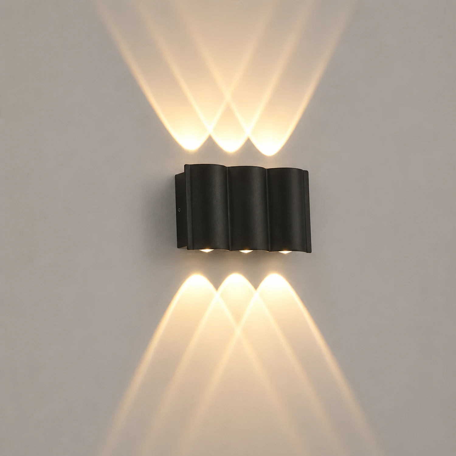 Creative Wave Arc Design Up and Down Lights LED Outdoor Wall Lights Wall Sconces Waterproof - Lumpaz