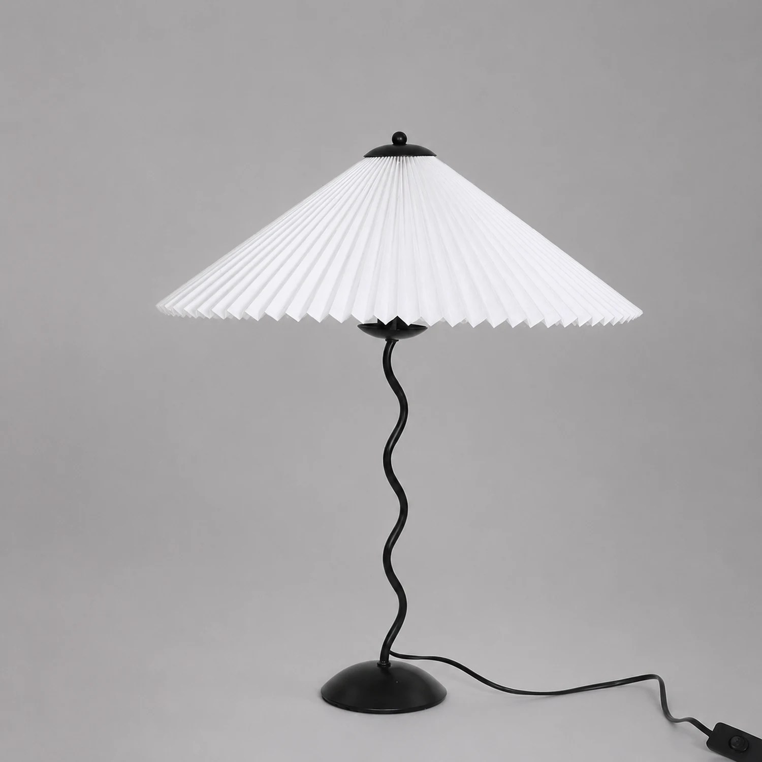 Pleated Table Lamp - Lumpaz