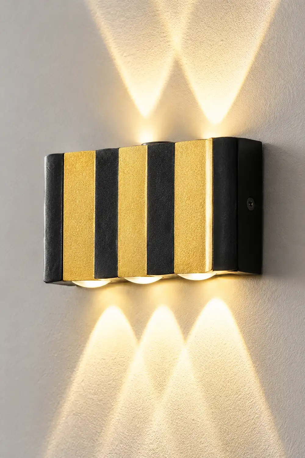 Creative LED Up and Down Light Waterproof Modern Wall Washer Lights - Lumpaz
