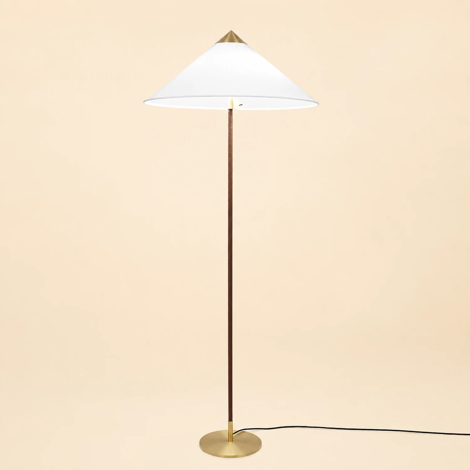 Chinese Hat  Floor Lamp - Lumpaz