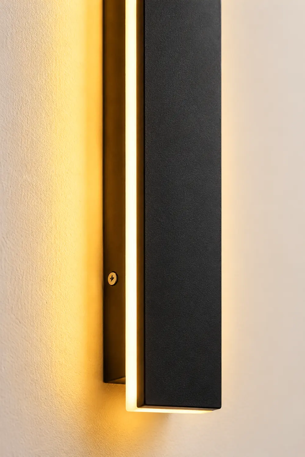 Outdoor Long Strip Waterproof Metal Black Modern Outdoor Wall Lights - Lumpaz