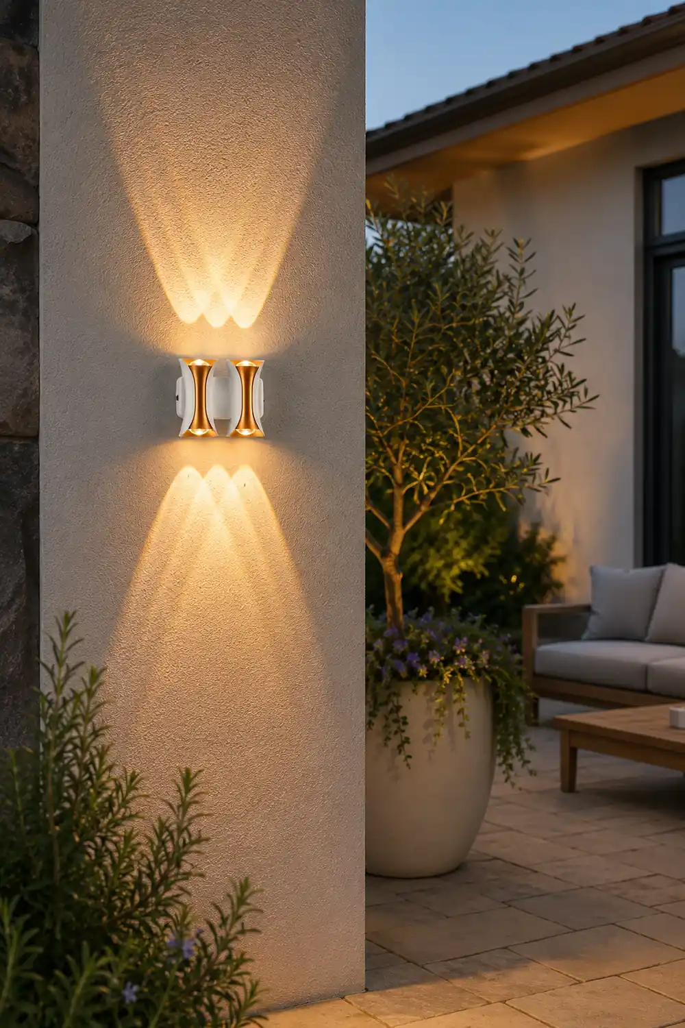 Waterproof Up and Down Lights LED Modern Outdoor Wall Sconce Lighting - Lumpaz