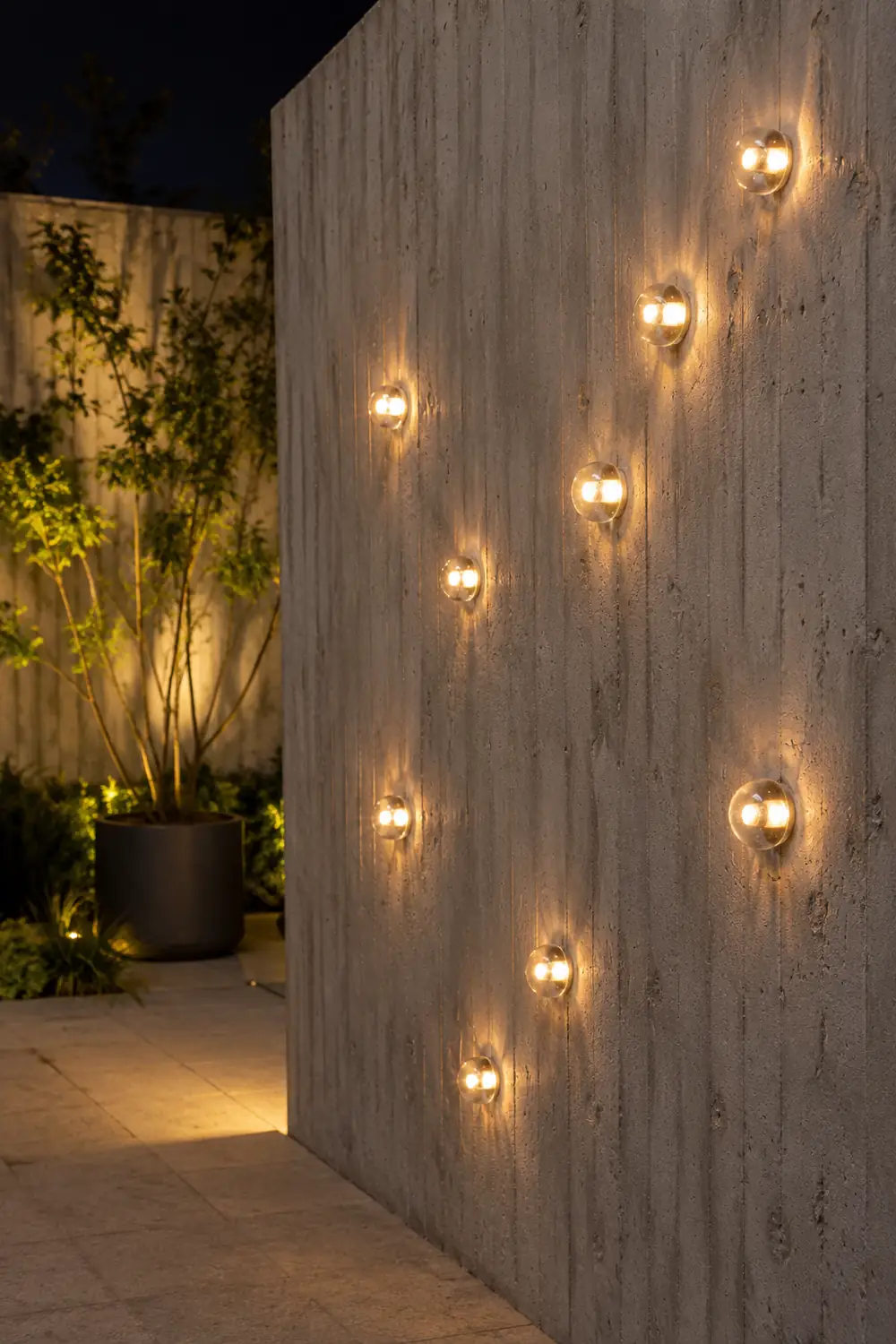 Round Bowl Glass LED Waterproof Transparent Rustic Outdoor Wall Lights - Lumpaz
