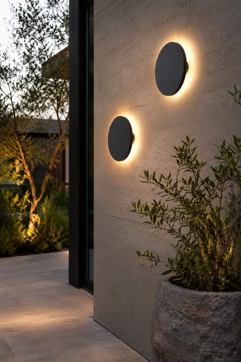 Flat Square Round LED Waterproof Black Modern Outdoor Wall Lights Wall Lamp - Lumpaz