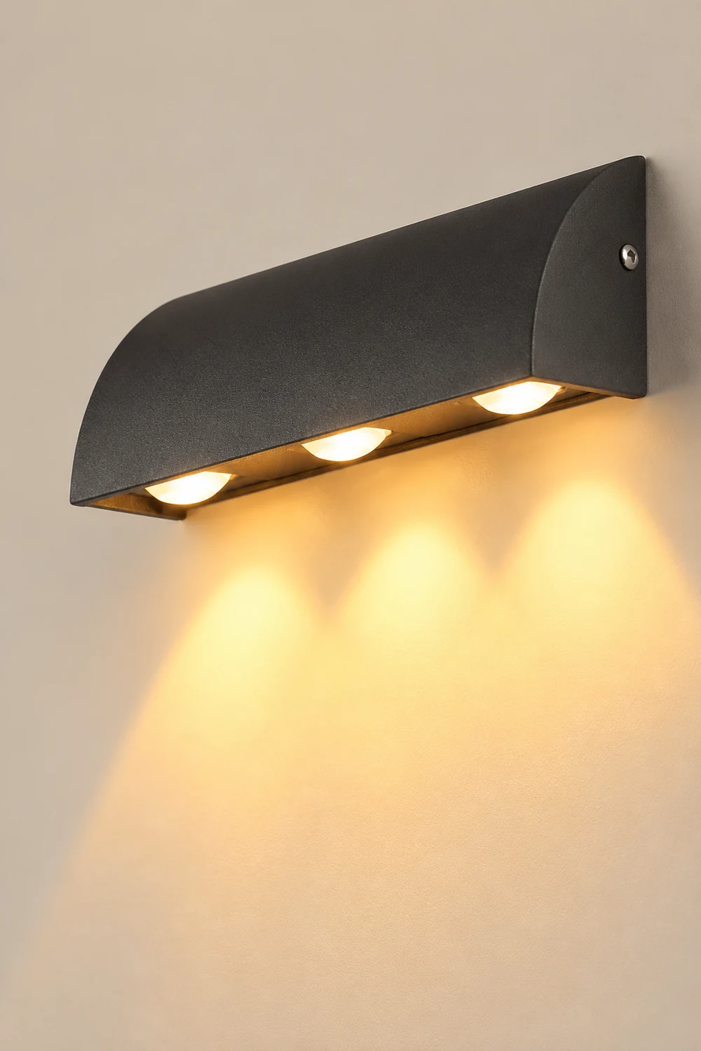 Outdoor Minimalist LED Waterproof Wall Light for Courtyard Balcony Foyer - Lumpaz
