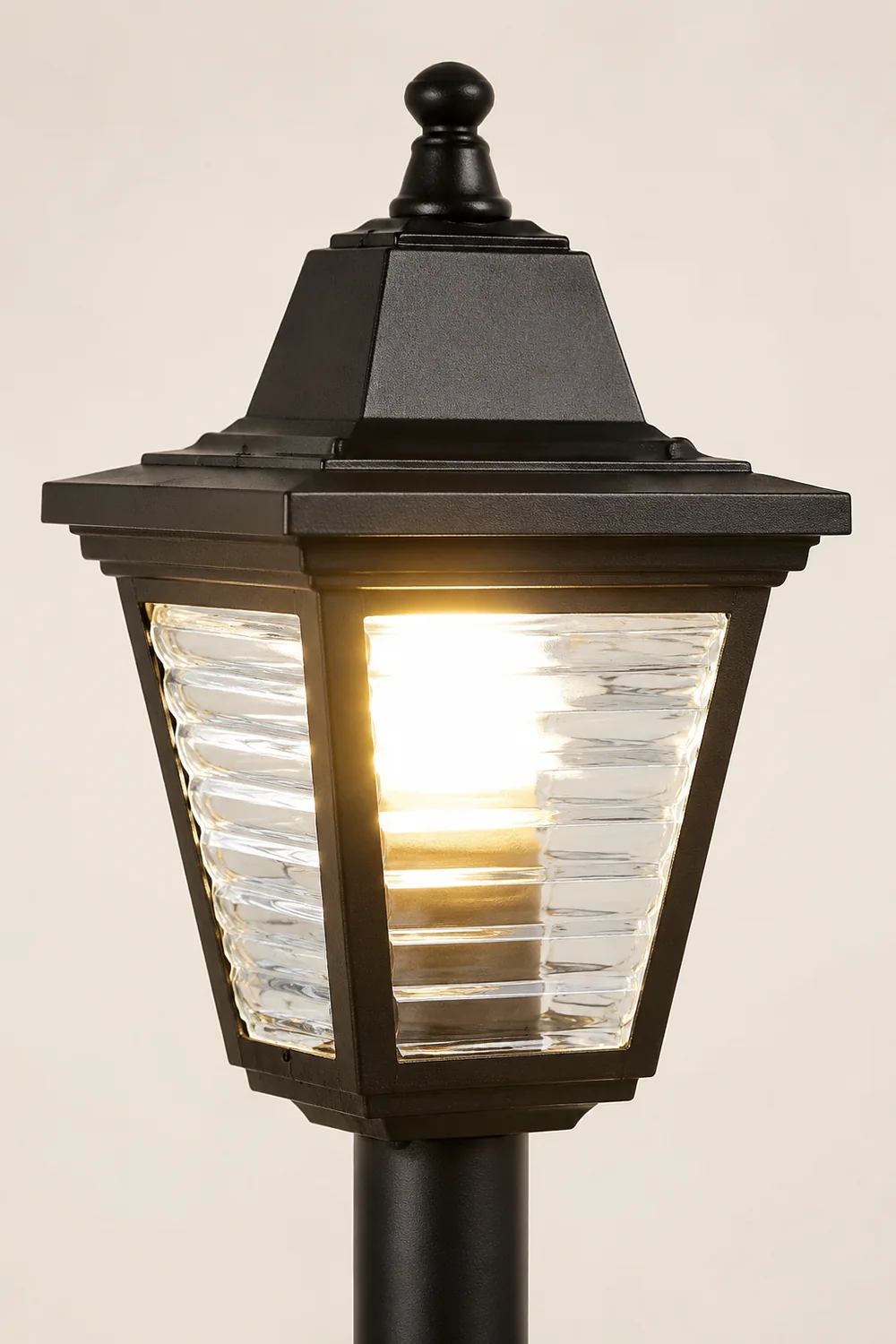 Classic European-style Waterproof Landscape Light for Outdoor Villa Garden - Lumpaz