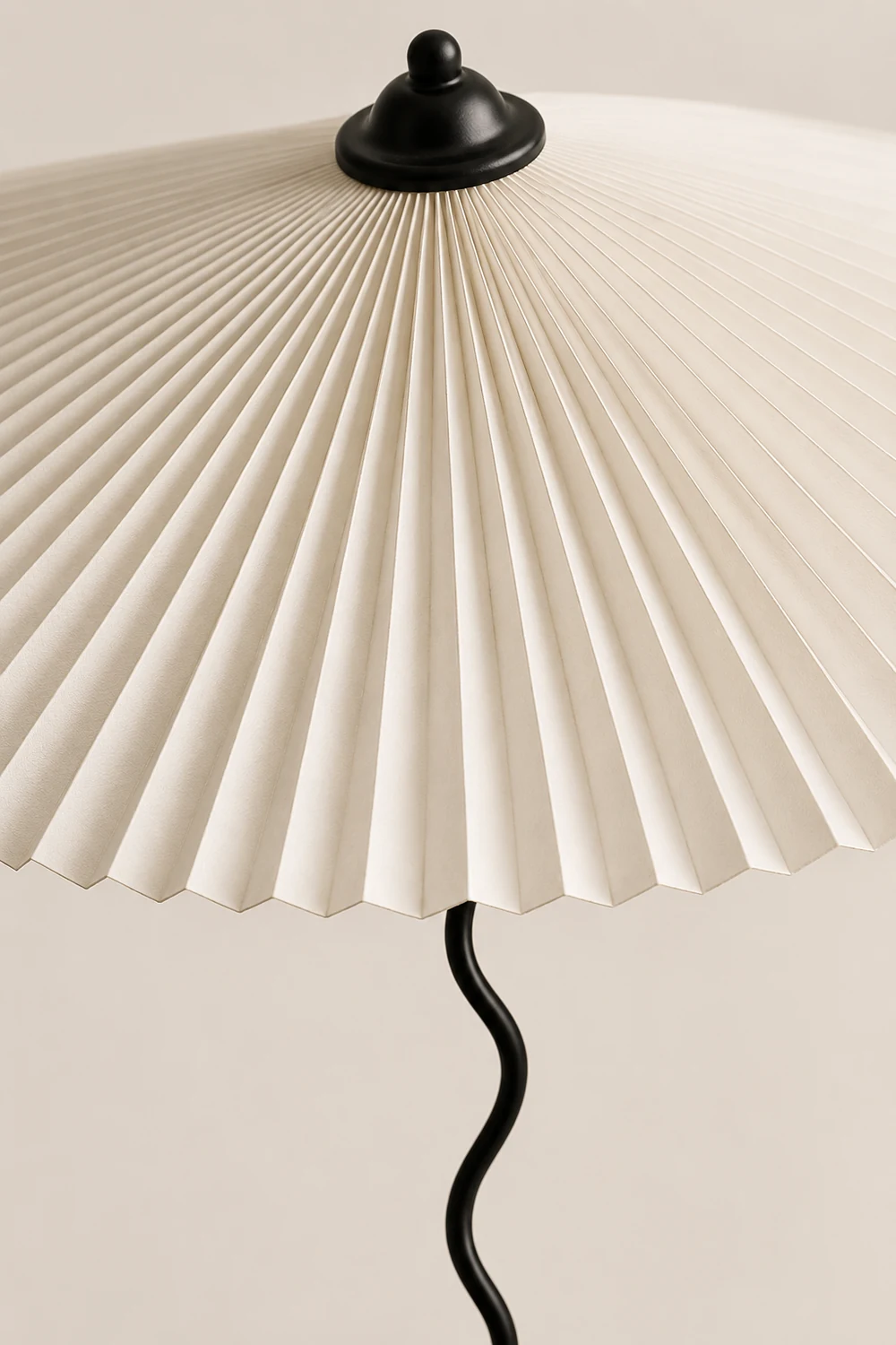 Wiggly Pleated Table Lamp - Lumpaz