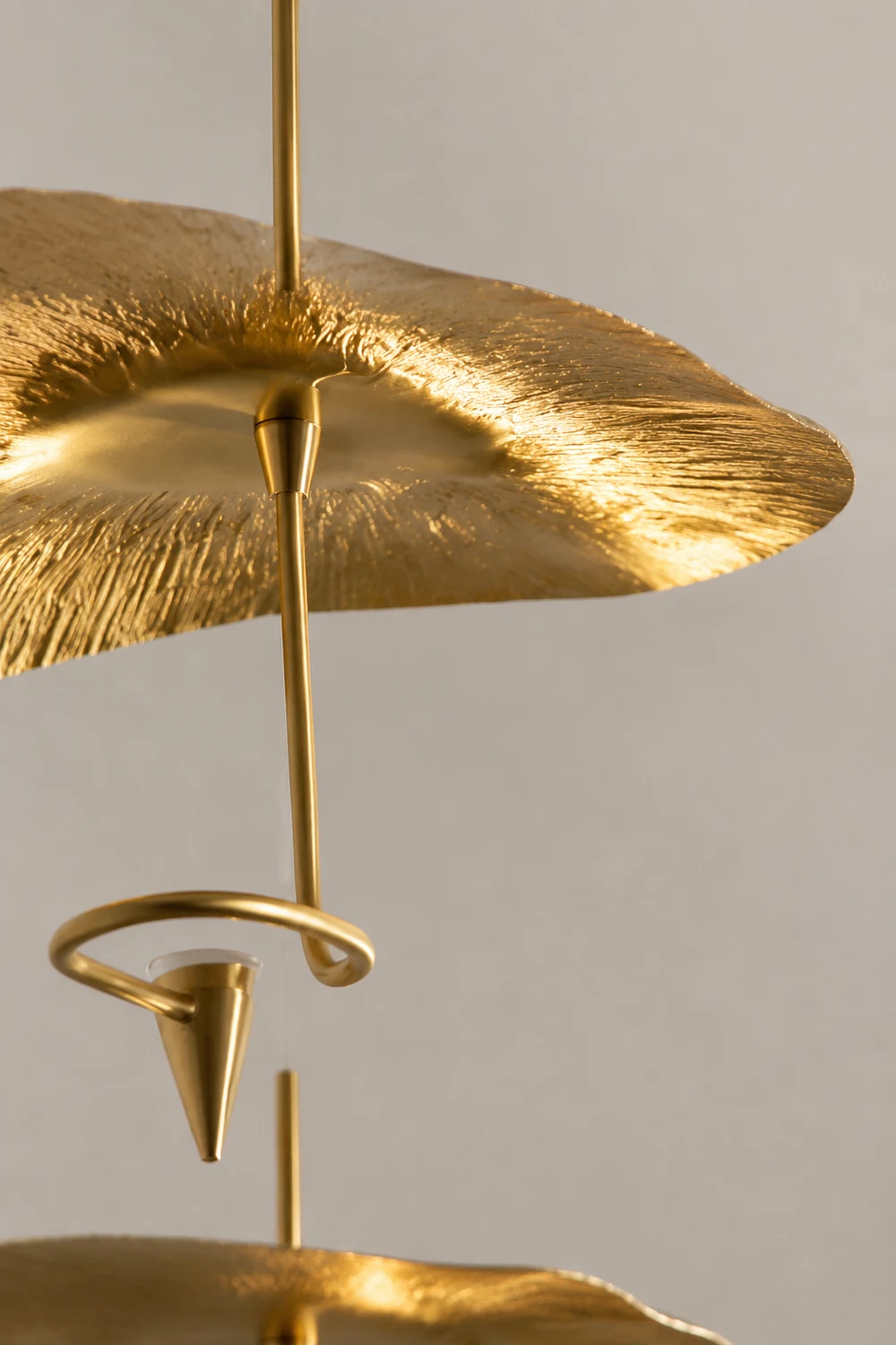 Lotus Leaf Chandelier - Lumpaz