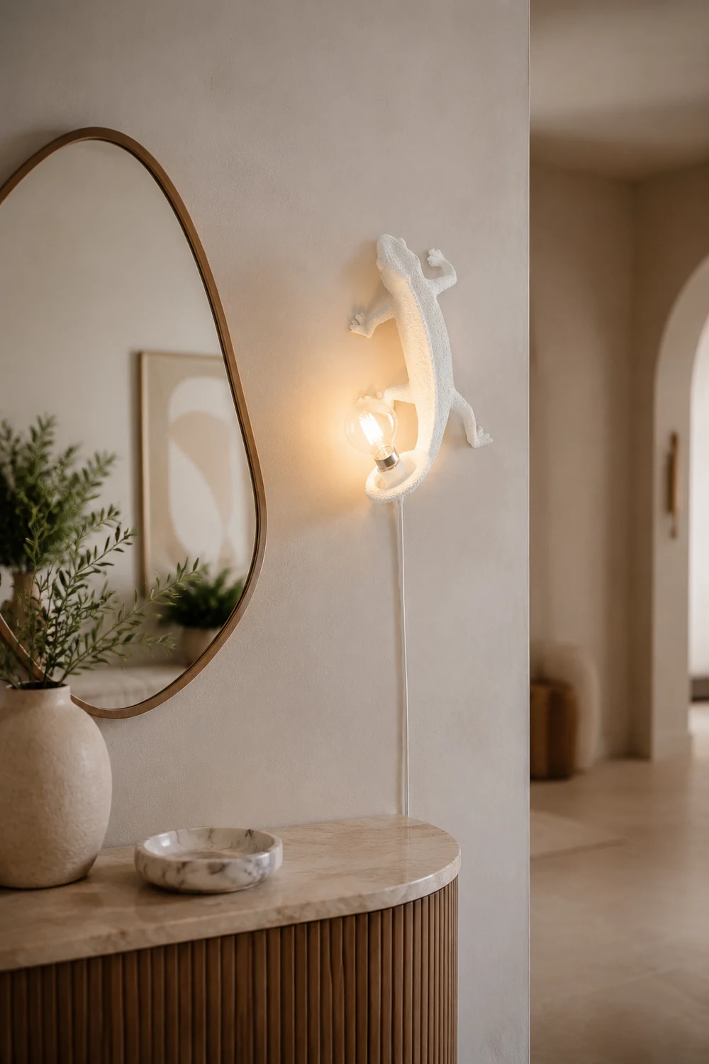 Chameleon Wall Lamp - Lumpaz