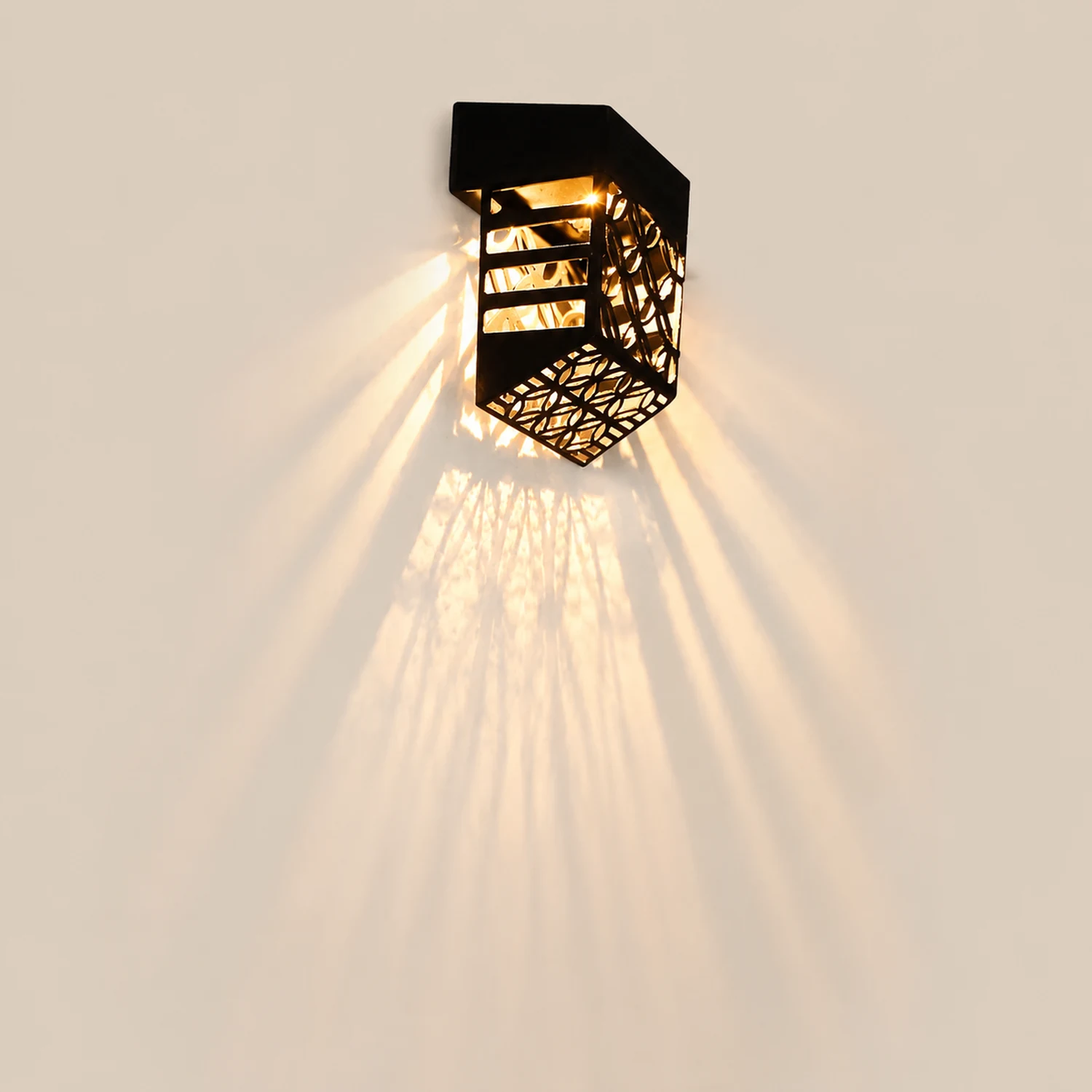 Solar Hollow Outdoor Wall Sconce Lighting Led Fence Wall Lamp Garden Lights - Lumpaz