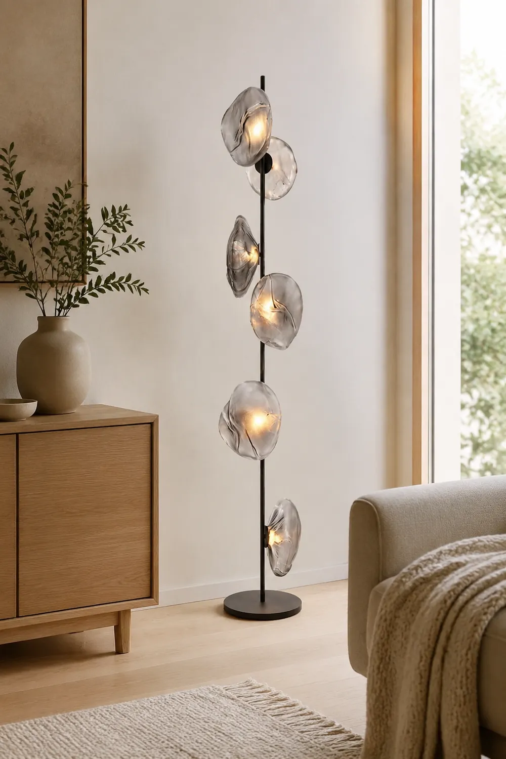 Byers Luxury Flower Metal/Glass Floor Lamp, Black/Gold/Gray - Lumpaz