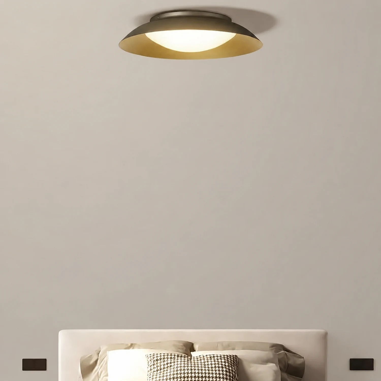 Carins Round Metal Flush Mount Ceiling Light, Brass - Lumpaz