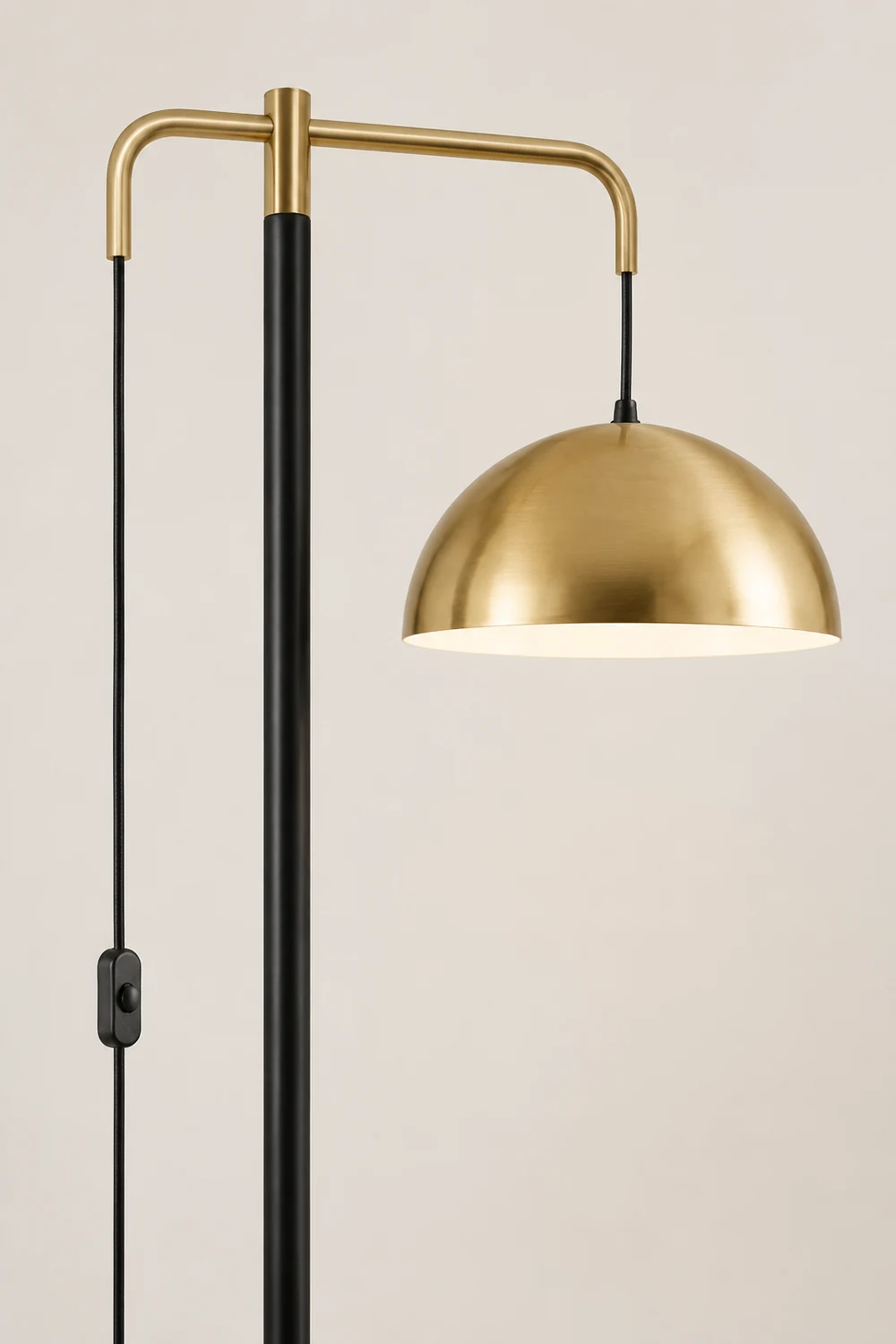 Carins Modern Metal Floor Lamp, Gold, Living Room - Lumpaz