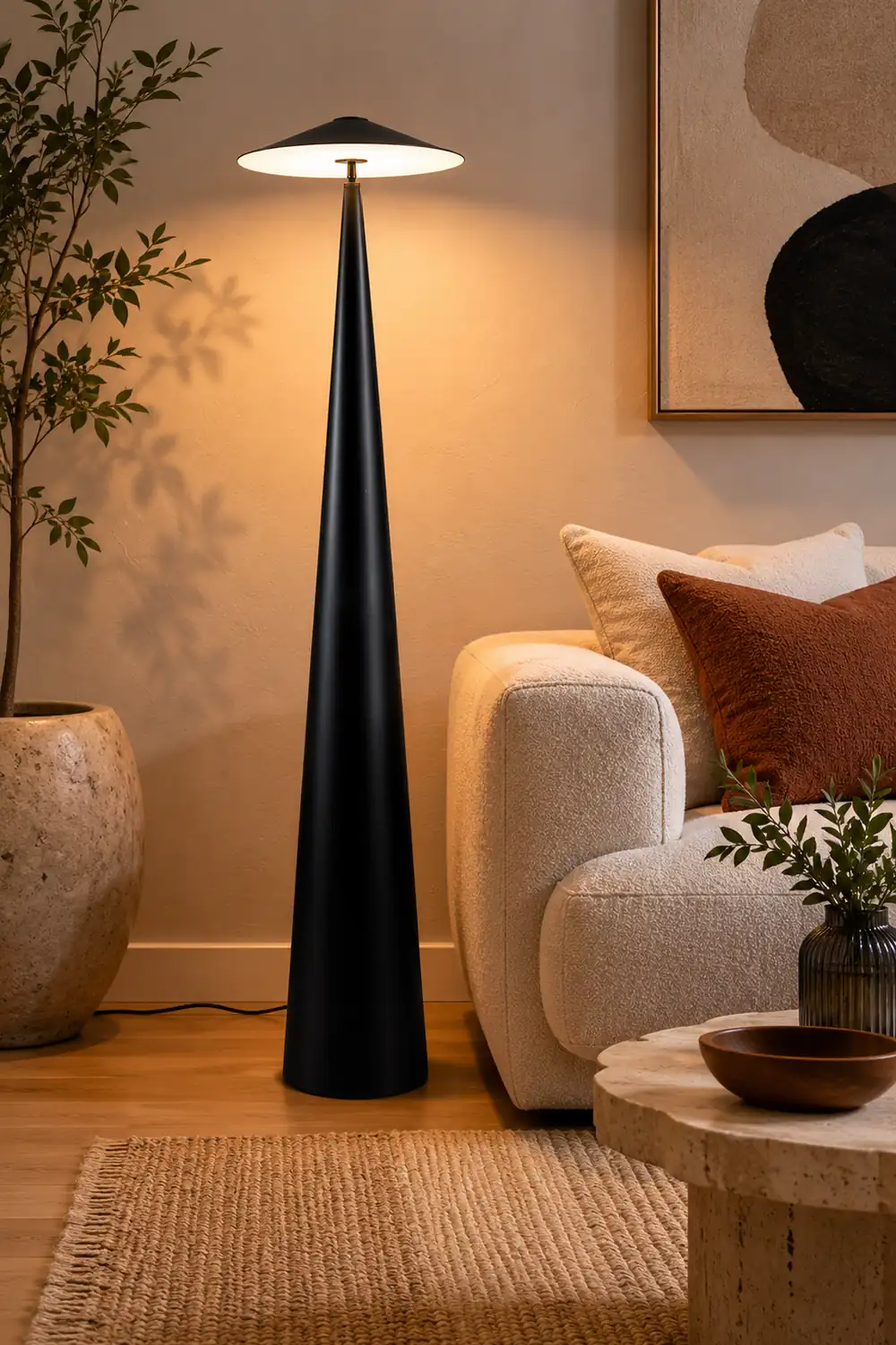 Salgado Modern Saucer Shaped Metal Floor Lamp, Black - Lumpaz