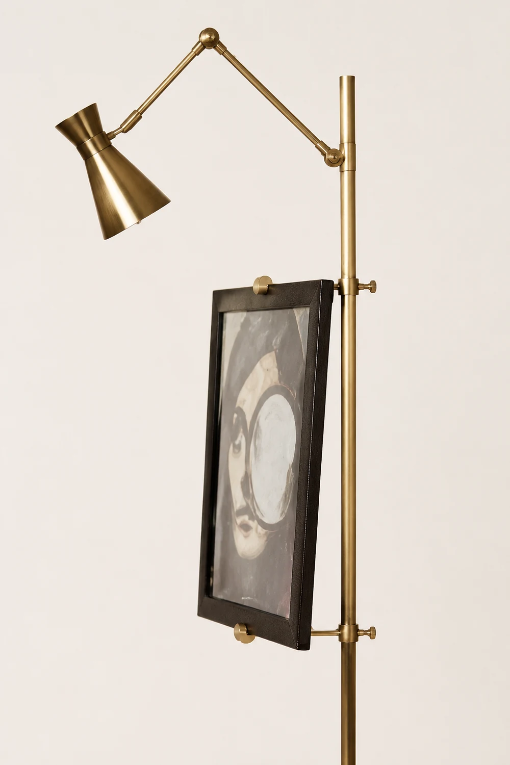Carins Modern Art-deco Metal Easel Adjustable Floor Lamp, Brass - Lumpaz