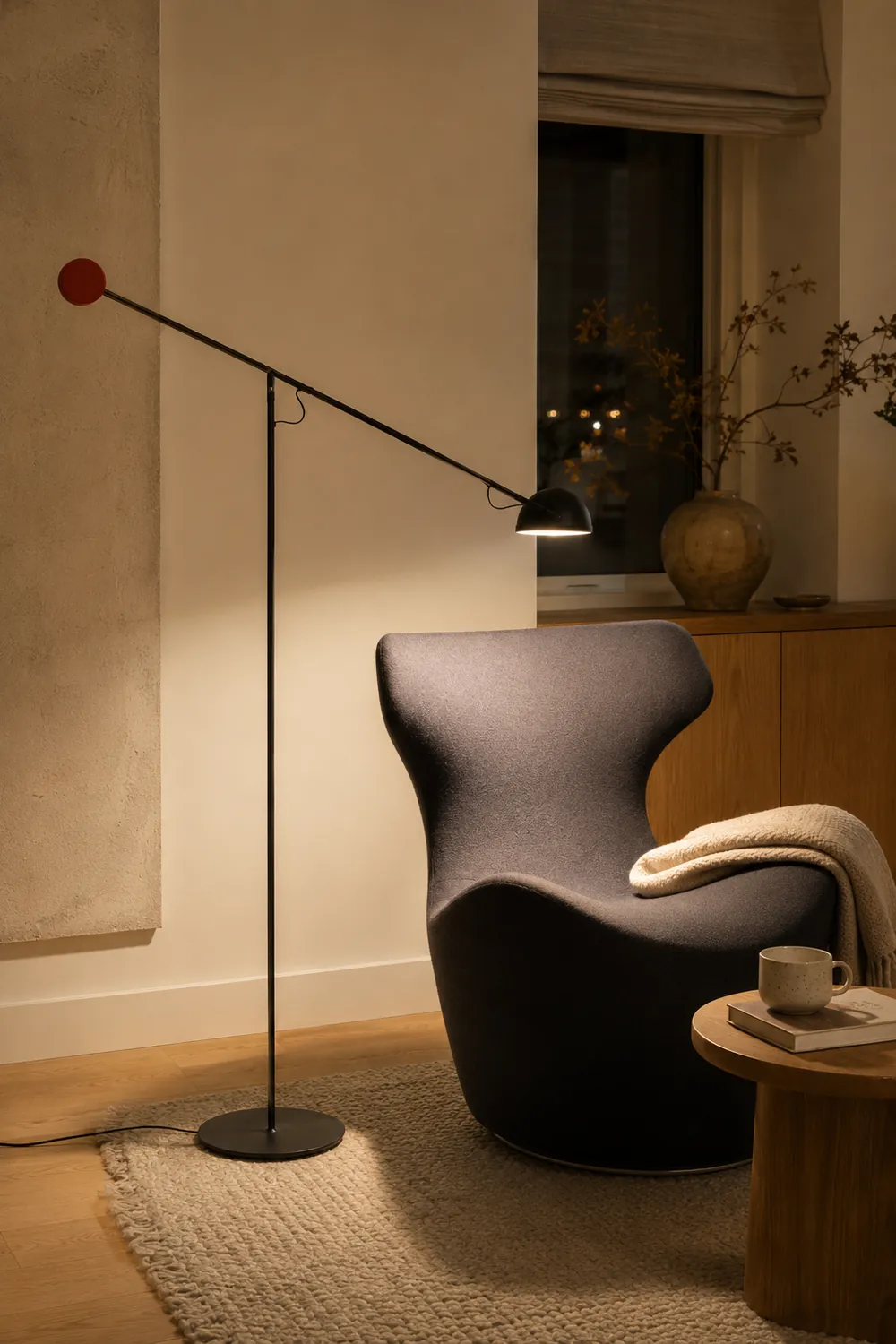 Avi Industrial Minimalist Linear Metal Floor Lamp, Black - Lumpaz