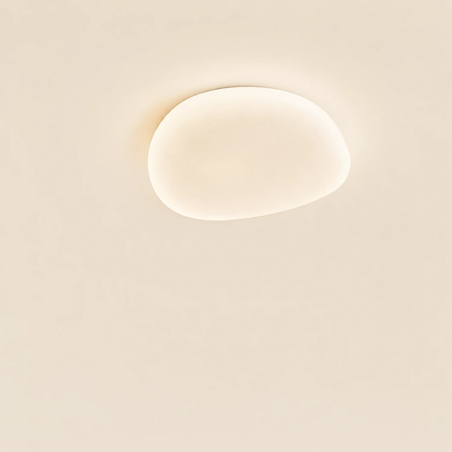 Quinn Modern Pebbles Shape Flush Mount Ceiling Light White Bedroom - Lumpaz