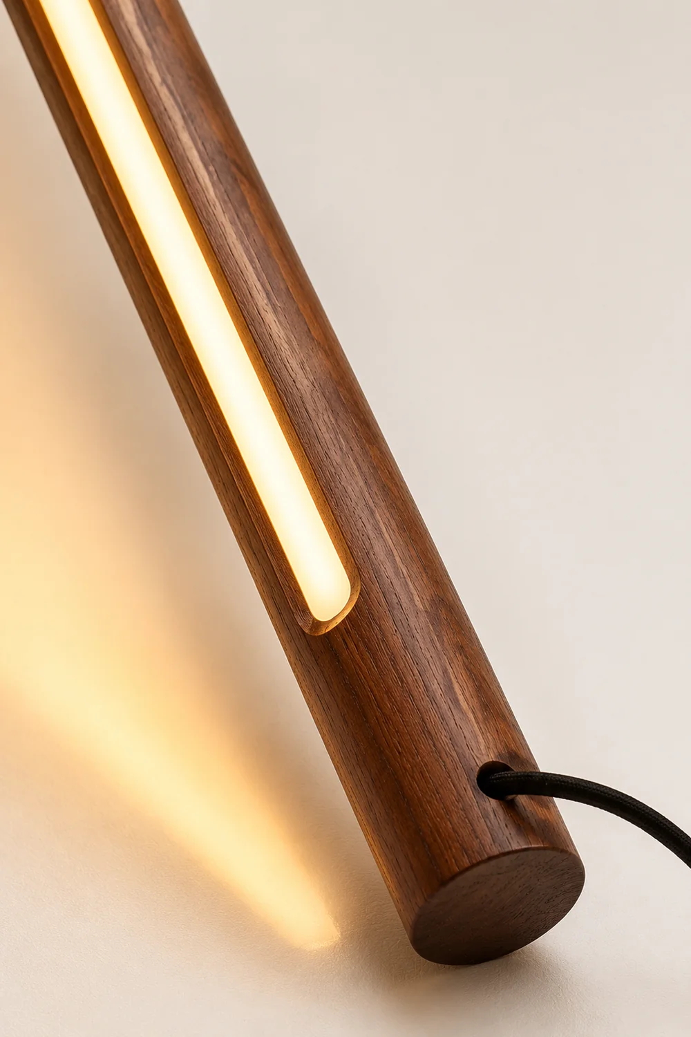 Ozawa Minimalist Linear Floor Lamp, Wood/Acrylic, Living Room - Lumpaz