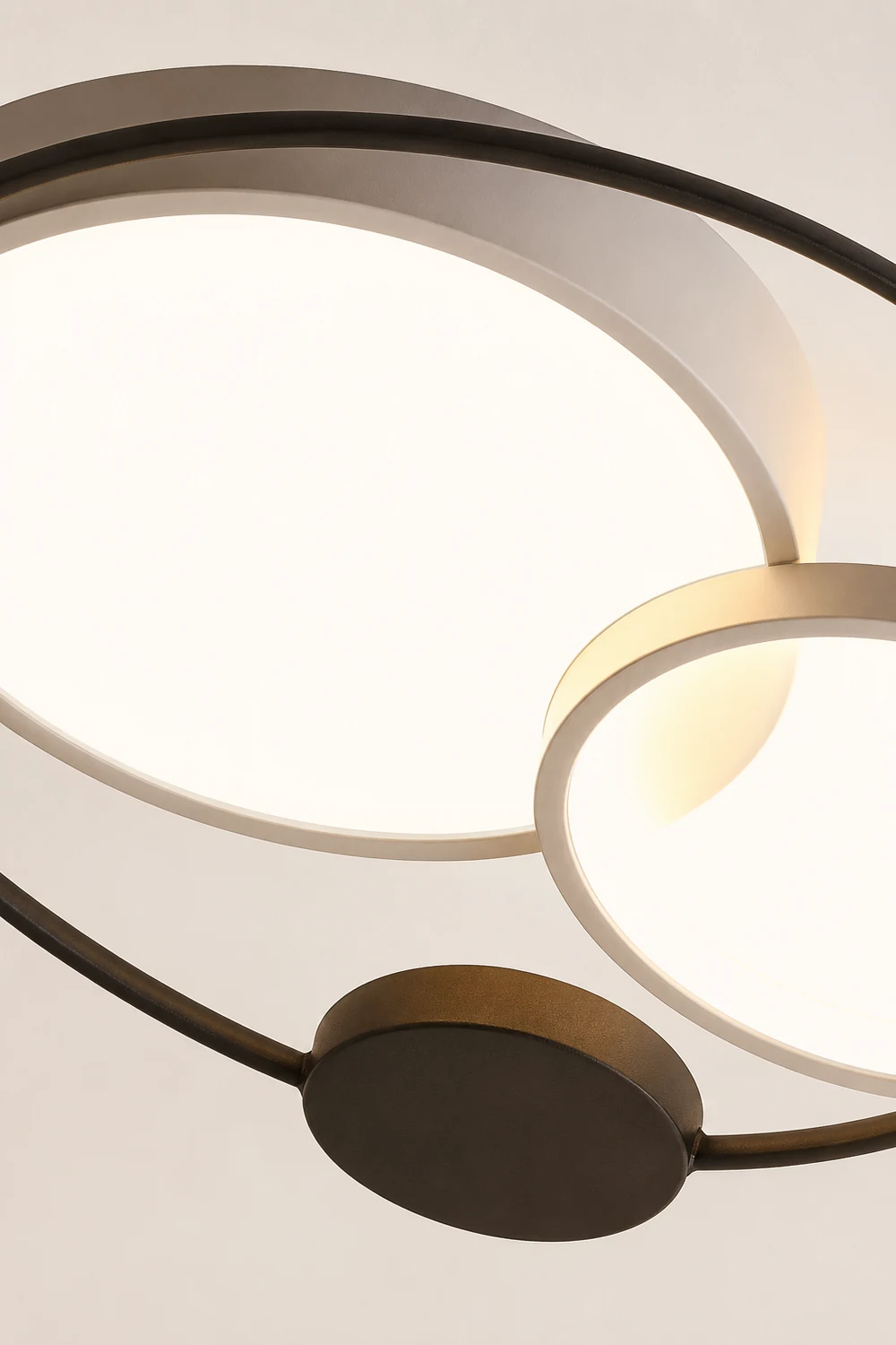 Lacey Modern Circular LED Flush Mount Ceiling Light, Black&White - Lumpaz