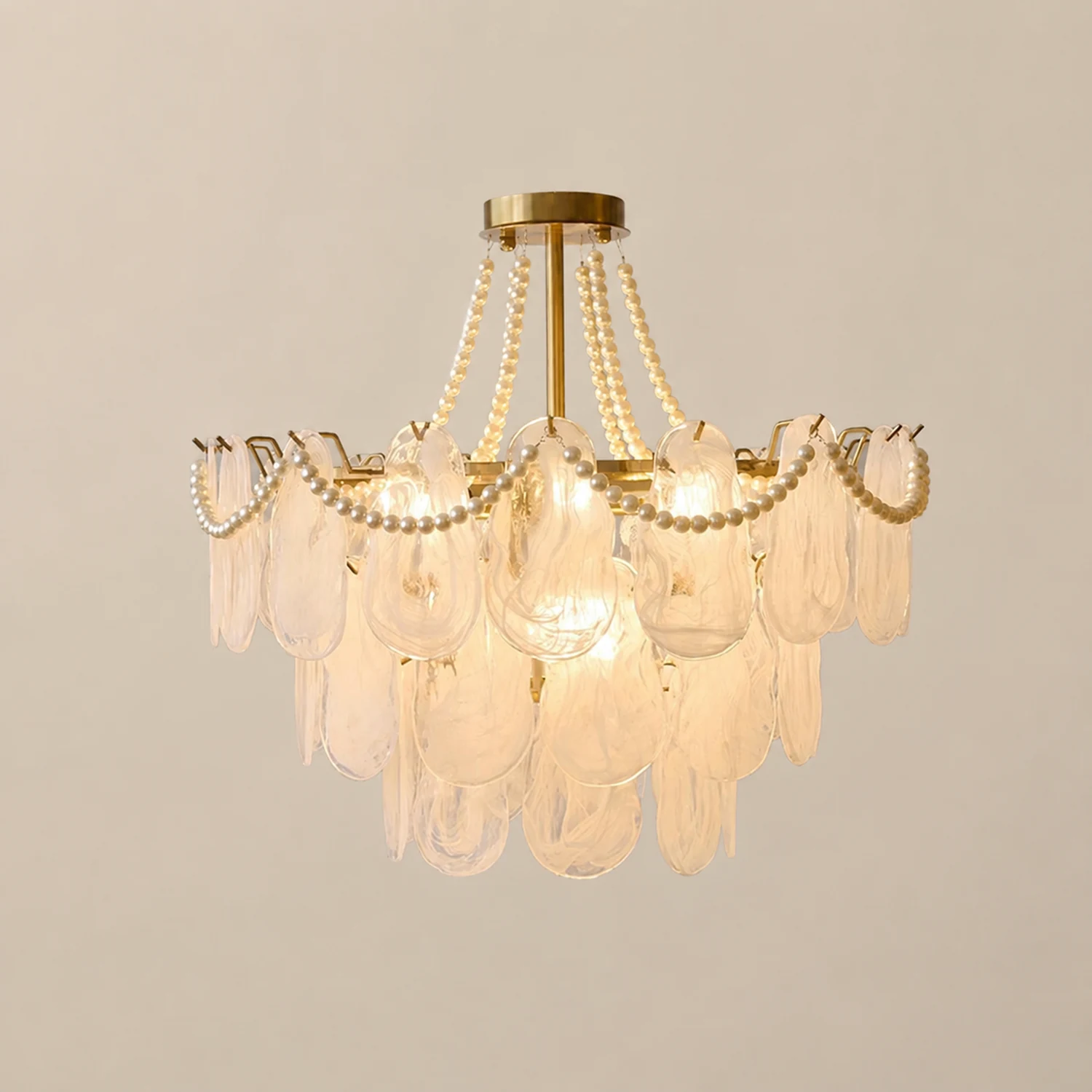 Kirsten Elegant Pearl/Glass/Metal Chandelier, White - Lumpaz