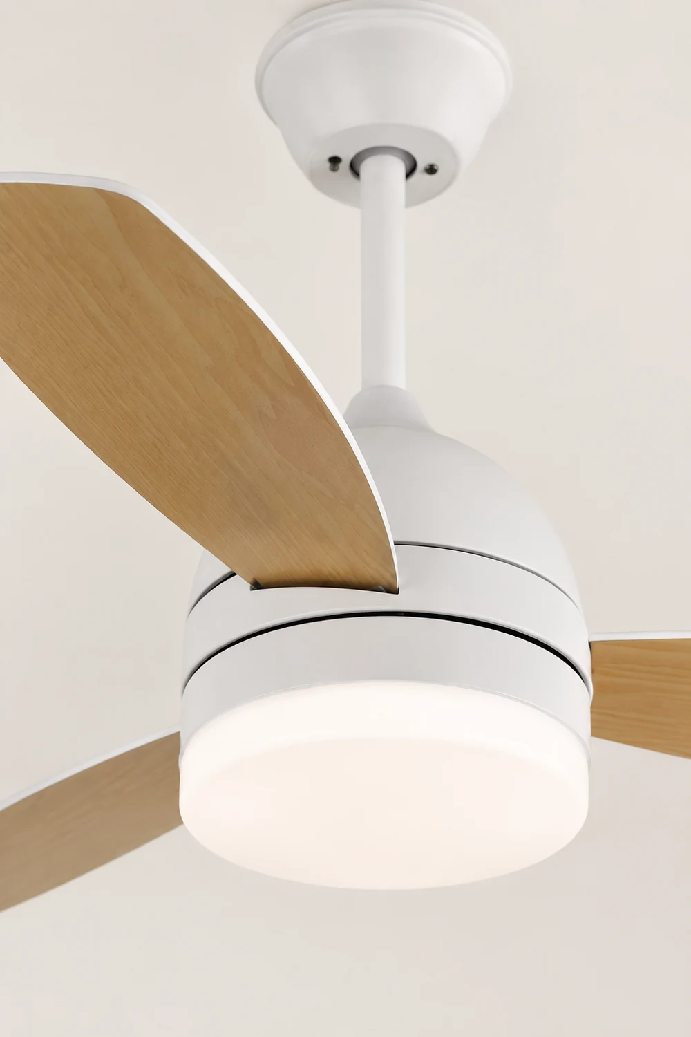 Haydn Modern Wood DC Ceiling Fan with Light, Black & White, 2 Color, 42'' - Lumpaz
