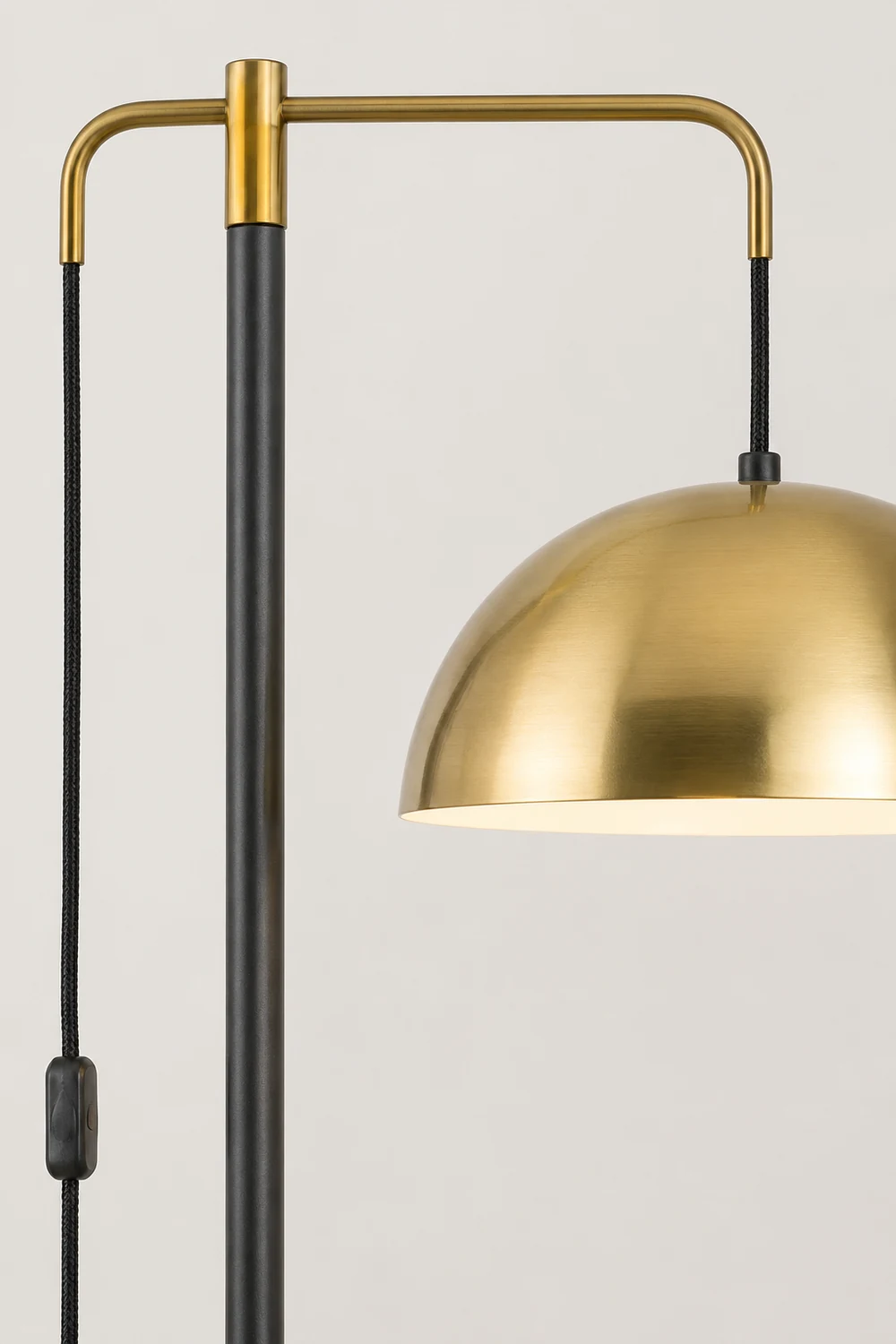 Carins Modern Metal Floor Lamp, Gold, Living Room - Lumpaz