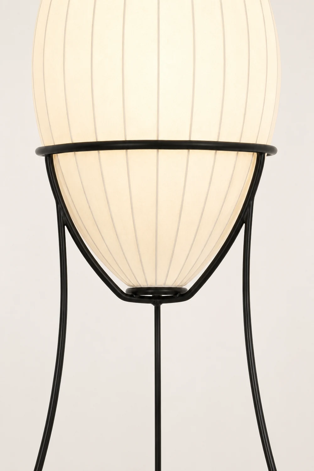 Renée Modern Egg Shaped Fabric & Metal Floor Lamp - Lumpaz