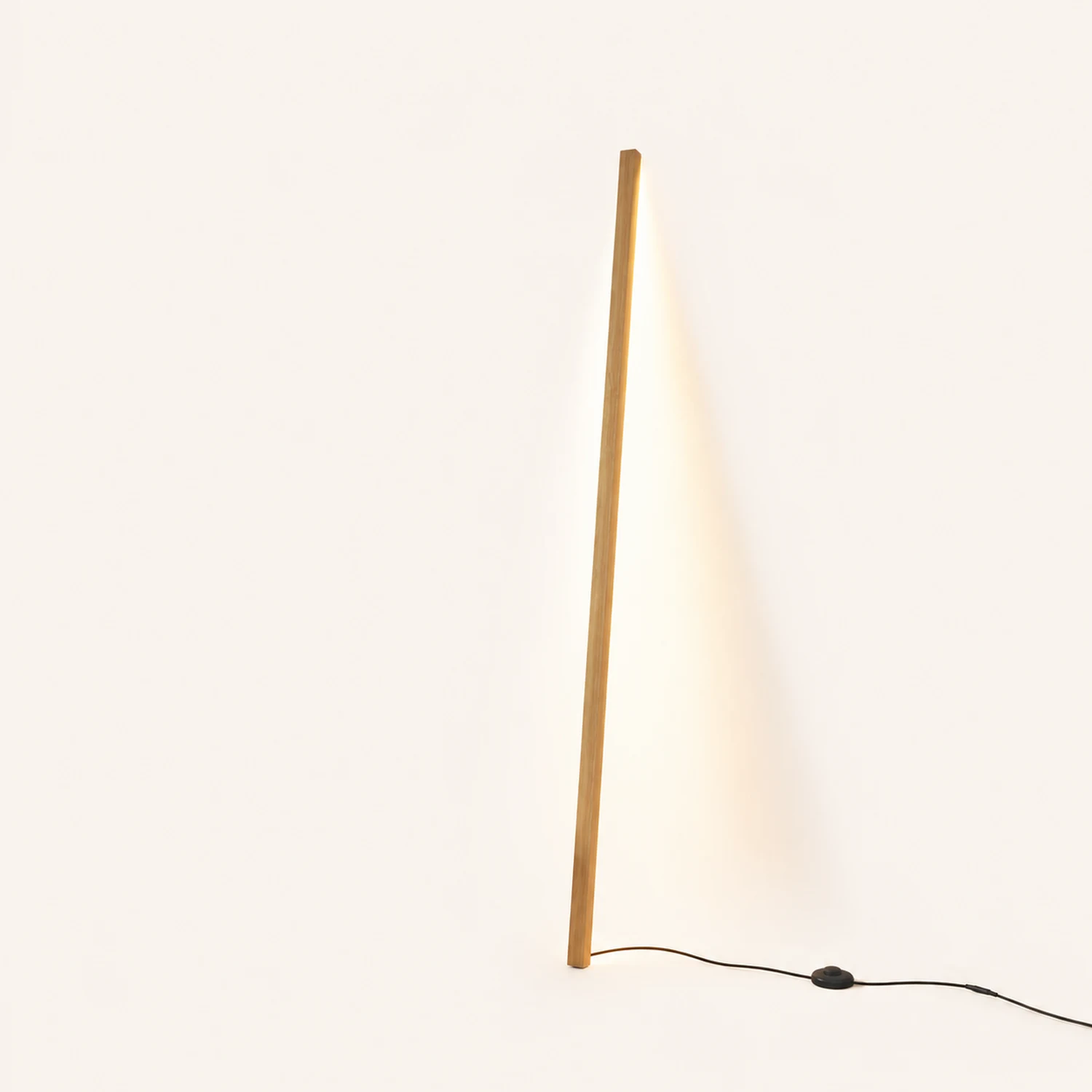 Ozawa Minimalist Linear Wooden 2 Color Floor Lamp - Lumpaz