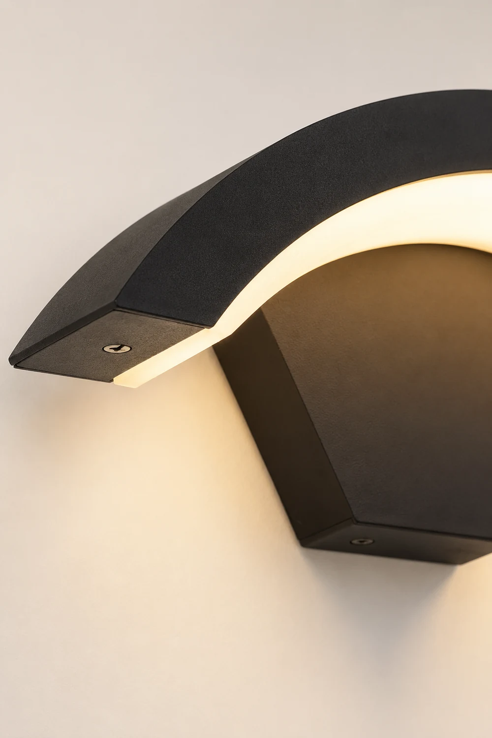 Limited Offer Curved Wall Sconce Outdoor Waterproof LED Wall Lamp - Lumpaz