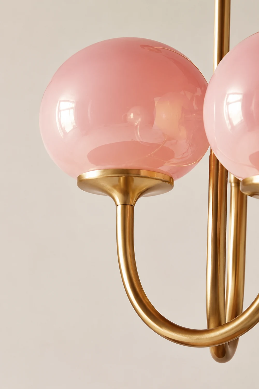 Hailie Retro Art Deco Globe Chandelier, White/Pink/Beige - Lumpaz