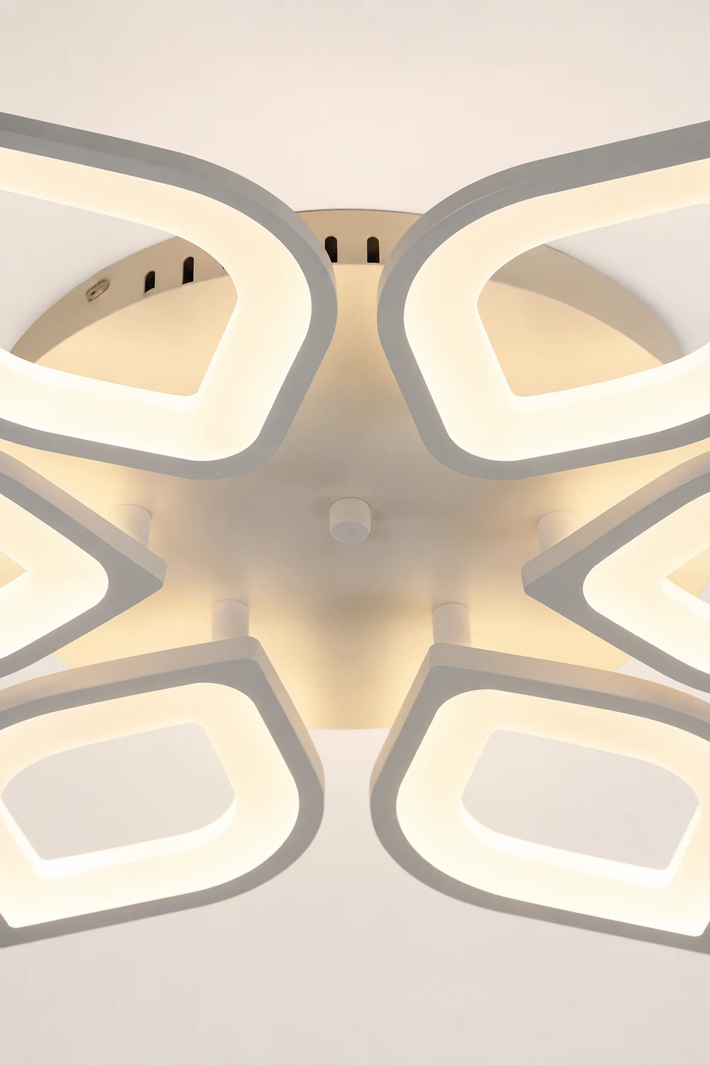 Hana Modern Designer Flower Flush Mount Ceiling Light - Lumpaz