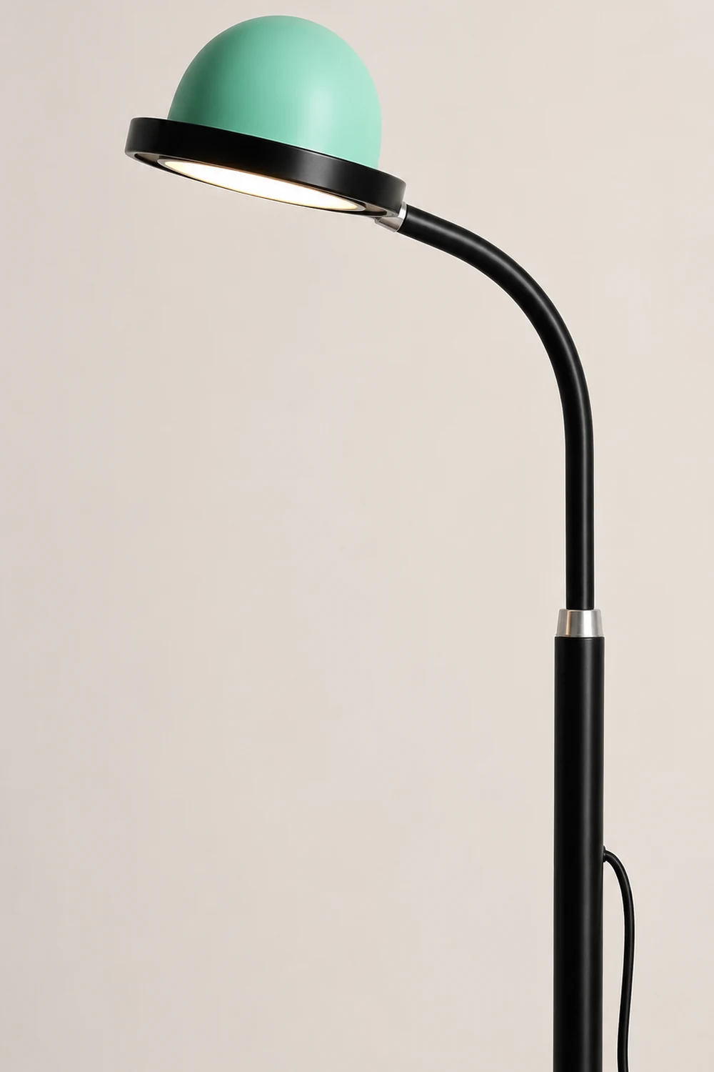 Eryn Modern Globe Metal Acrylic Floor Lamp - Lumpaz