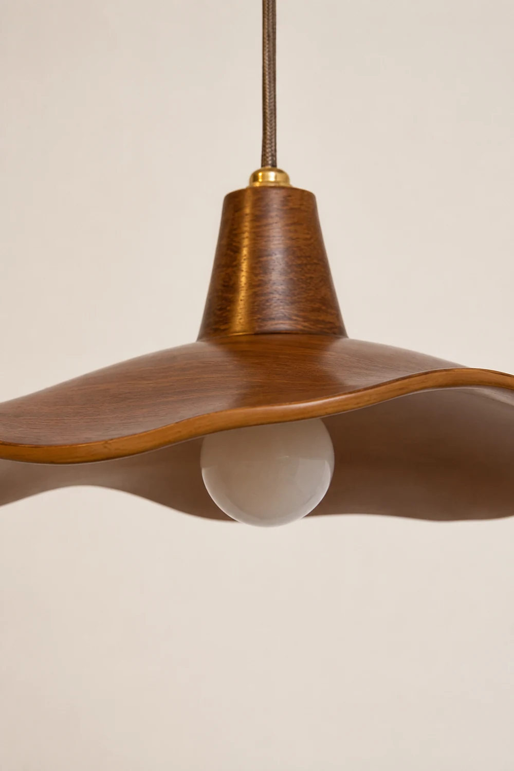 Carins Pendant Light Wave Retro, Mahogany/Resin, Dining Room - Lumpaz