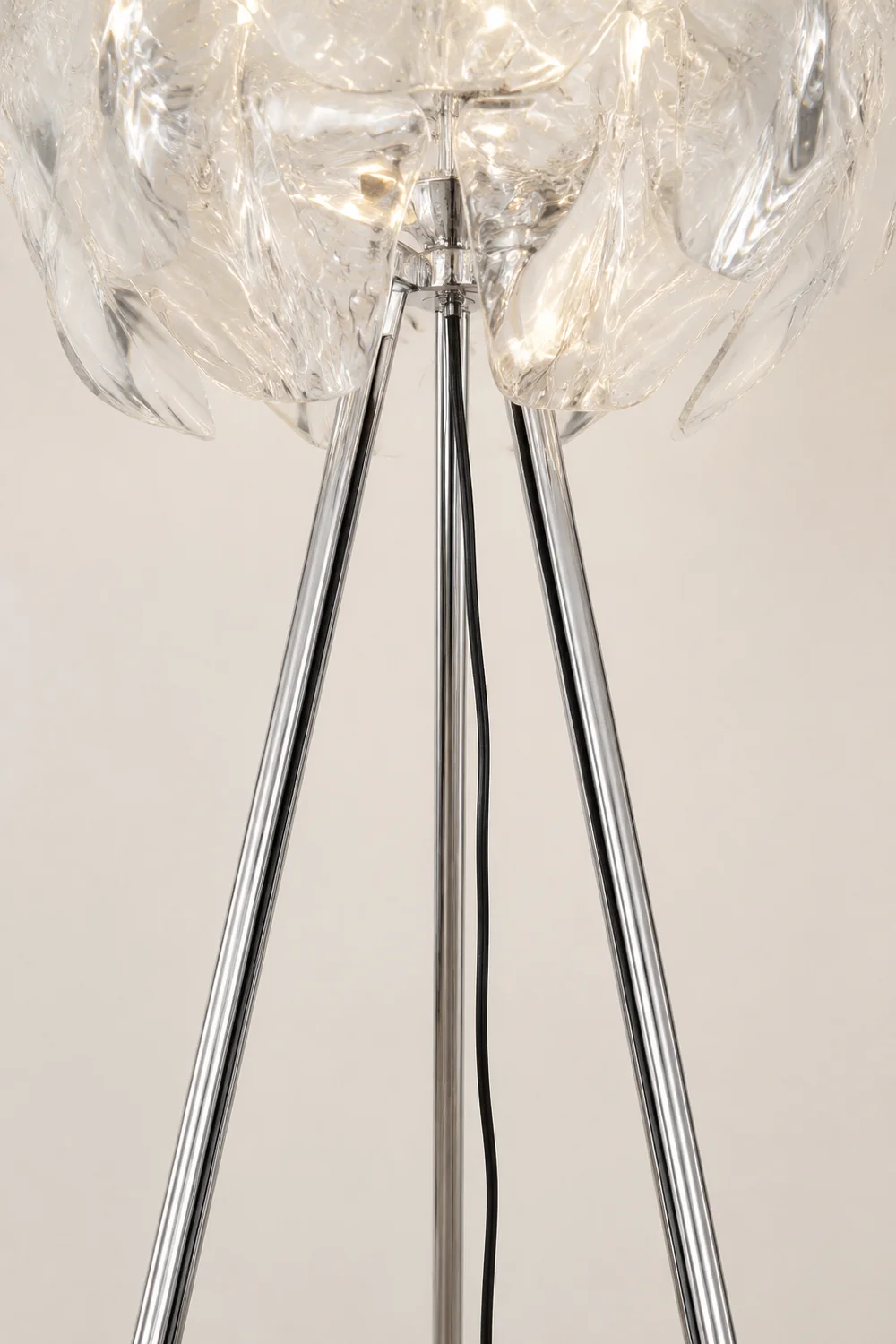 Bella Luxury Flower Metal/Acrylic Floor Lamp, Living Room - Lumpaz