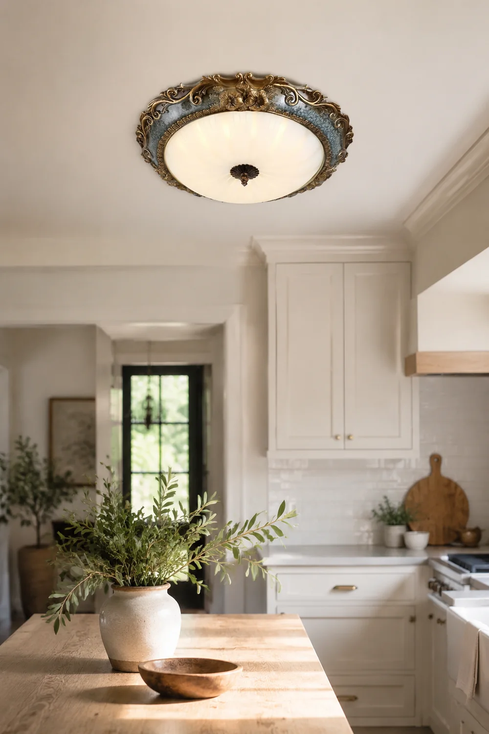 Eryn Flush Mount Ceiling Light, Brass/Resin - Lumpaz
