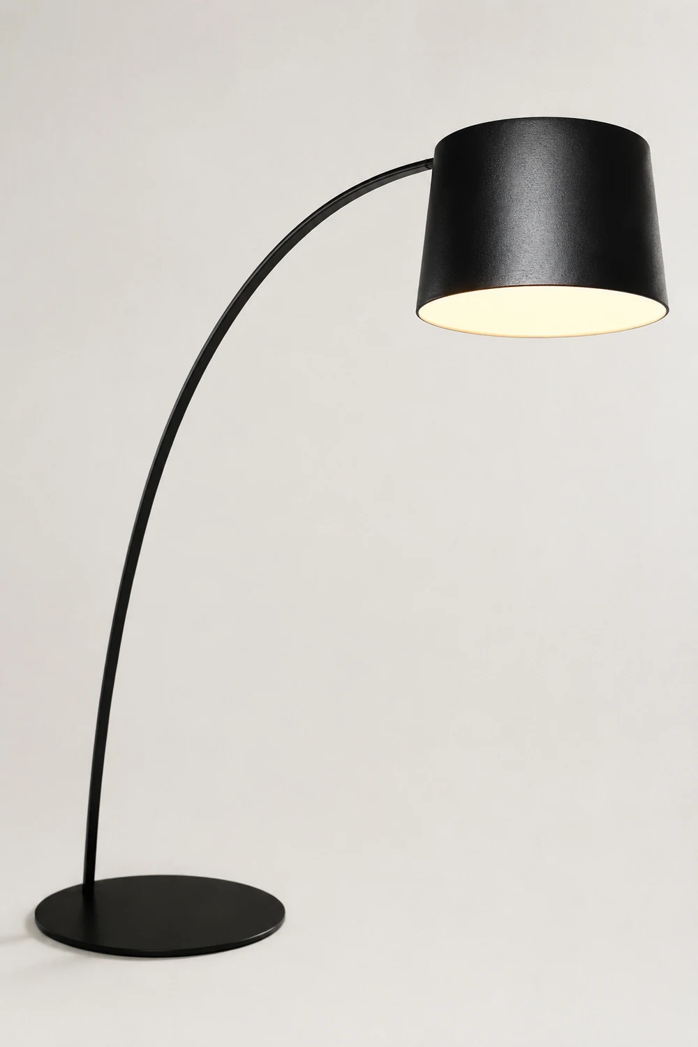 Eryn Modern Floor Lamp Metal/ Black/White/Red/Blue Bedroom - Lumpaz