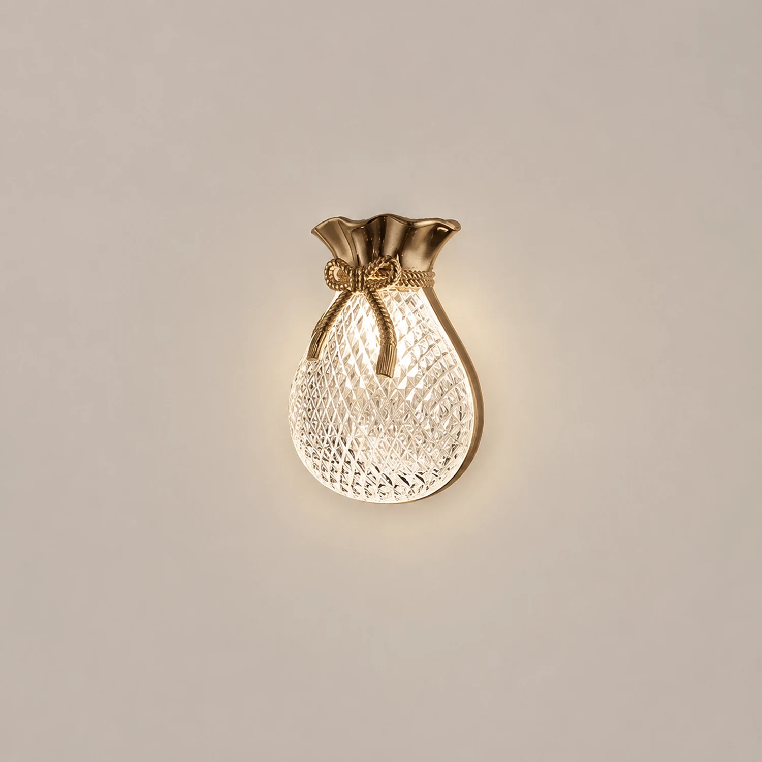 Hailie Postmodern Elegant Gold/Black Bedroom Pendant Light - Lumpaz