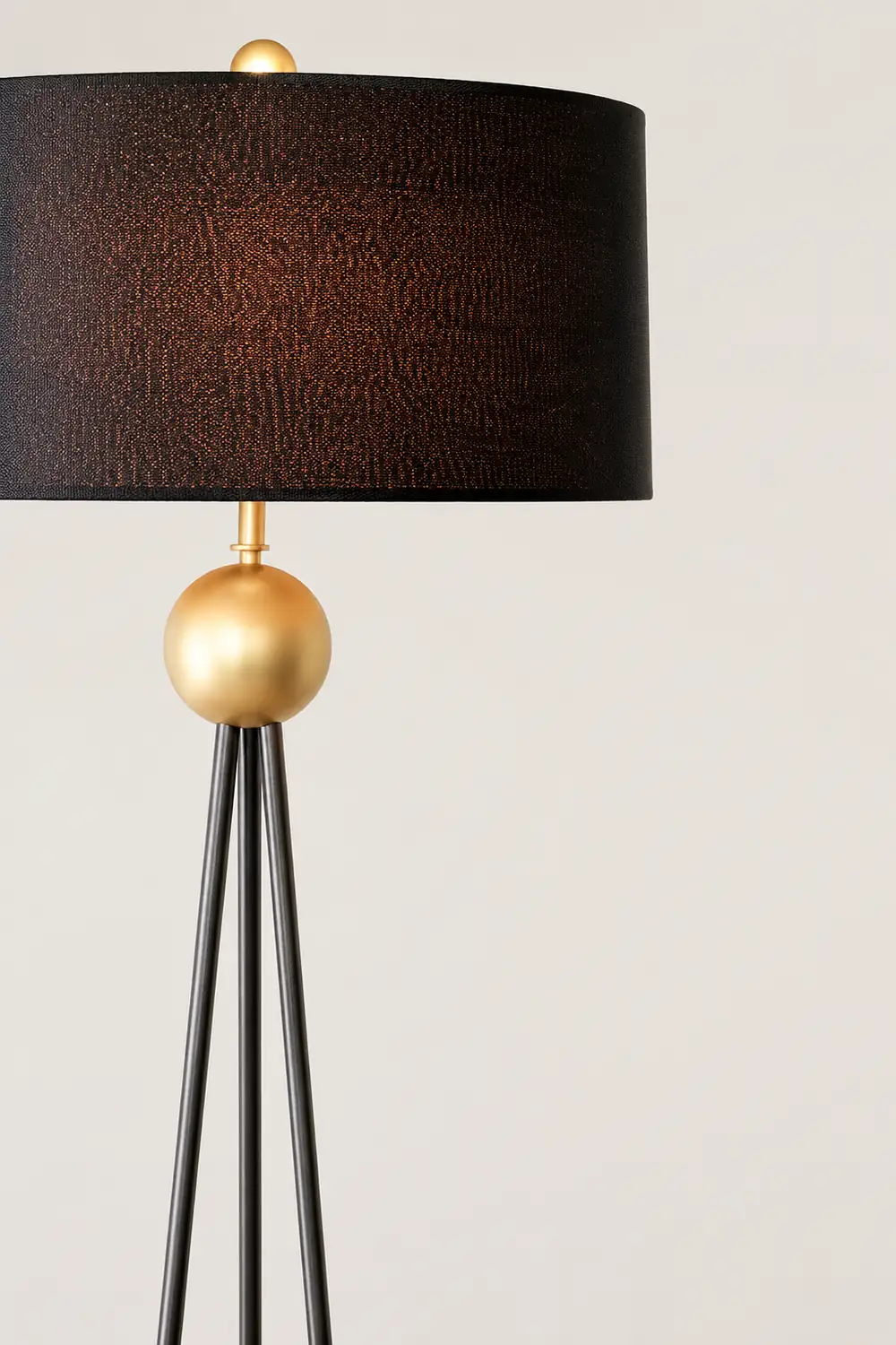 Salgado Modern Tripod Metal Floor Lamp, Black - Lumpaz