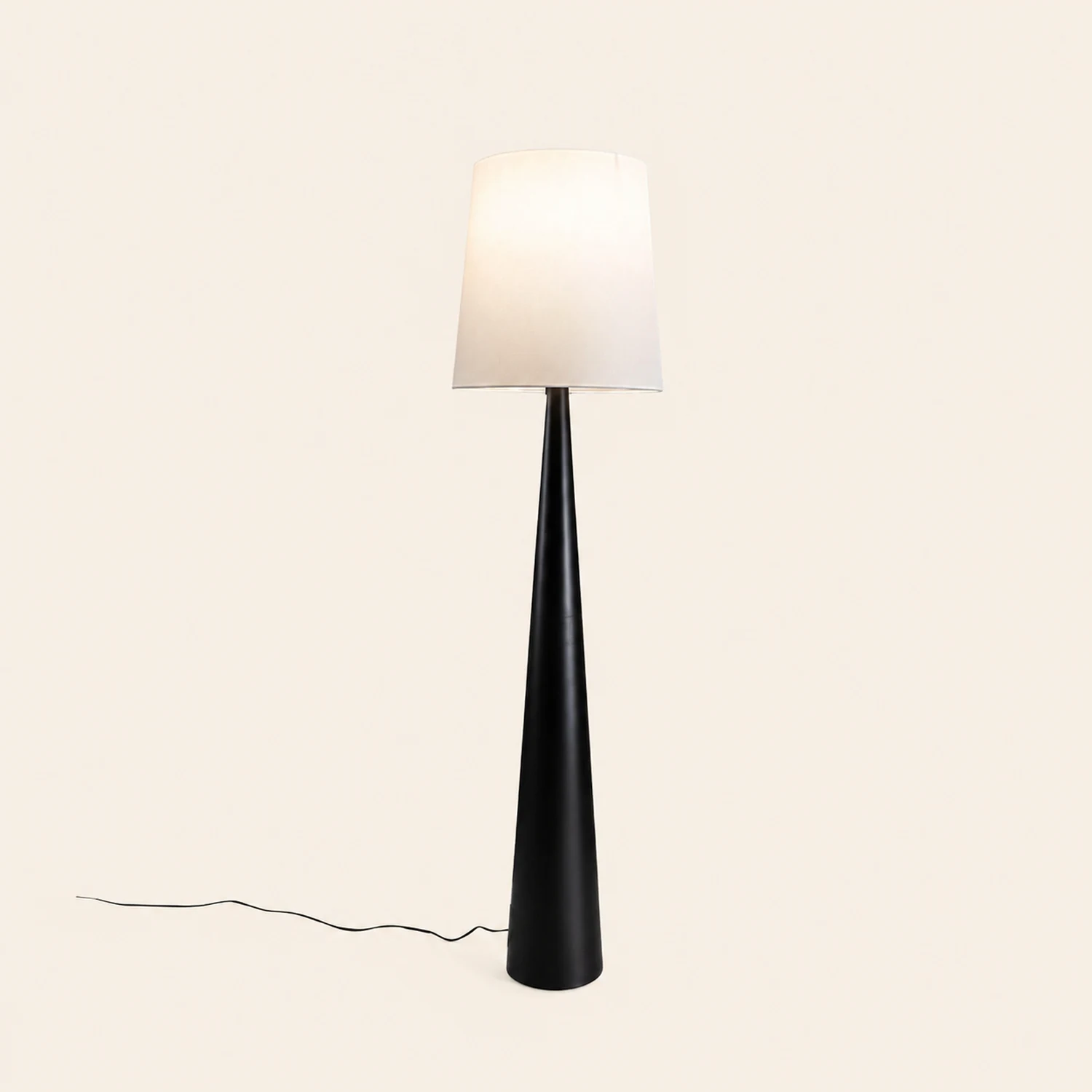 Eryn Floor Lamp Cone Shaped Nordic, Fabric Art, White, Living Room - Lumpaz
