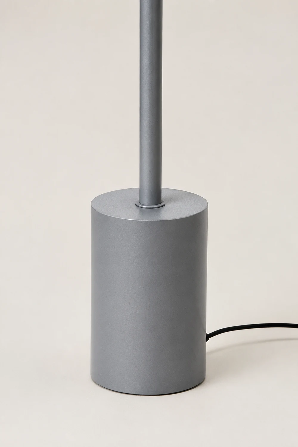 Edge Floor Lamp Linear Modern/Minimalist, Black/White/Gray, Bedroom - Lumpaz