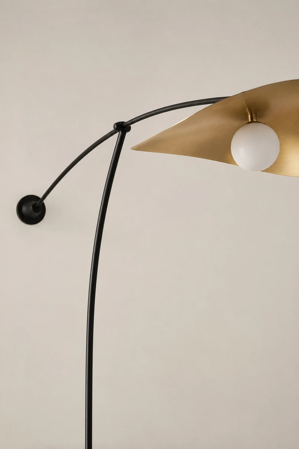 Carins Modern Bowl Linear Metal Glass Floor Lamp,Black /Gold - Lumpaz