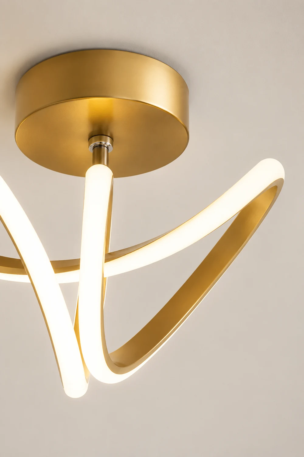 Lacey Modern Flush Mount Ceiling Light, Black/Gold - Lumpaz