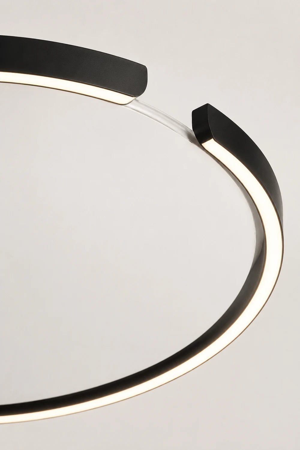 Edge Modern Ring Metal Flush Mount Ceiling Light, Black/White - Lumpaz