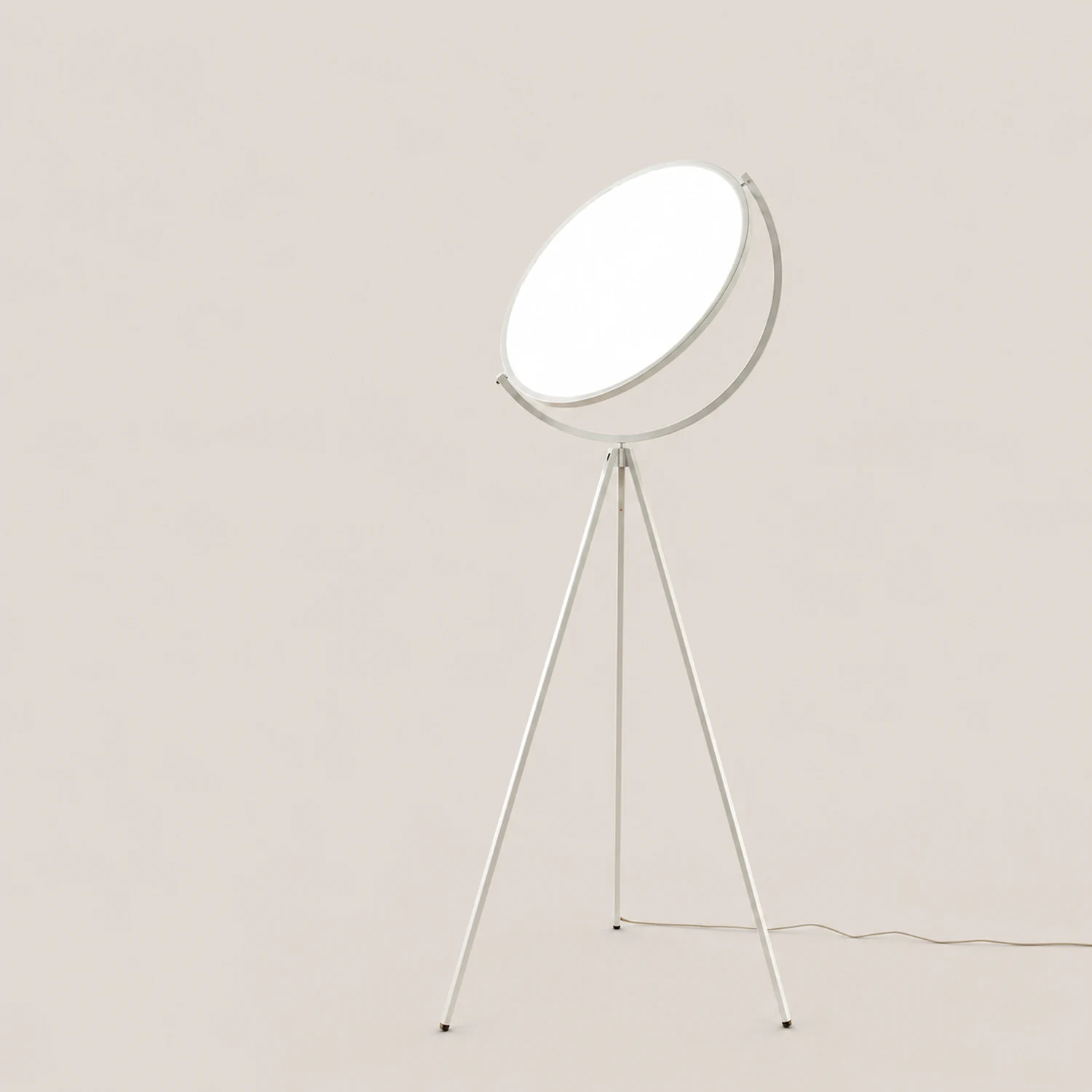 Salgado Modern Minimalist Metal Tripod Projector Floor Lamp, Black/White - Lumpaz