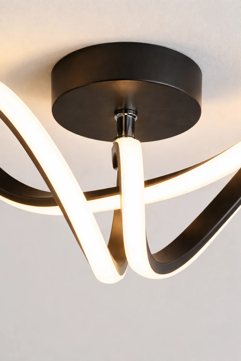 Lacey Modern Flush Mount Ceiling Light, Black/Gold - Lumpaz